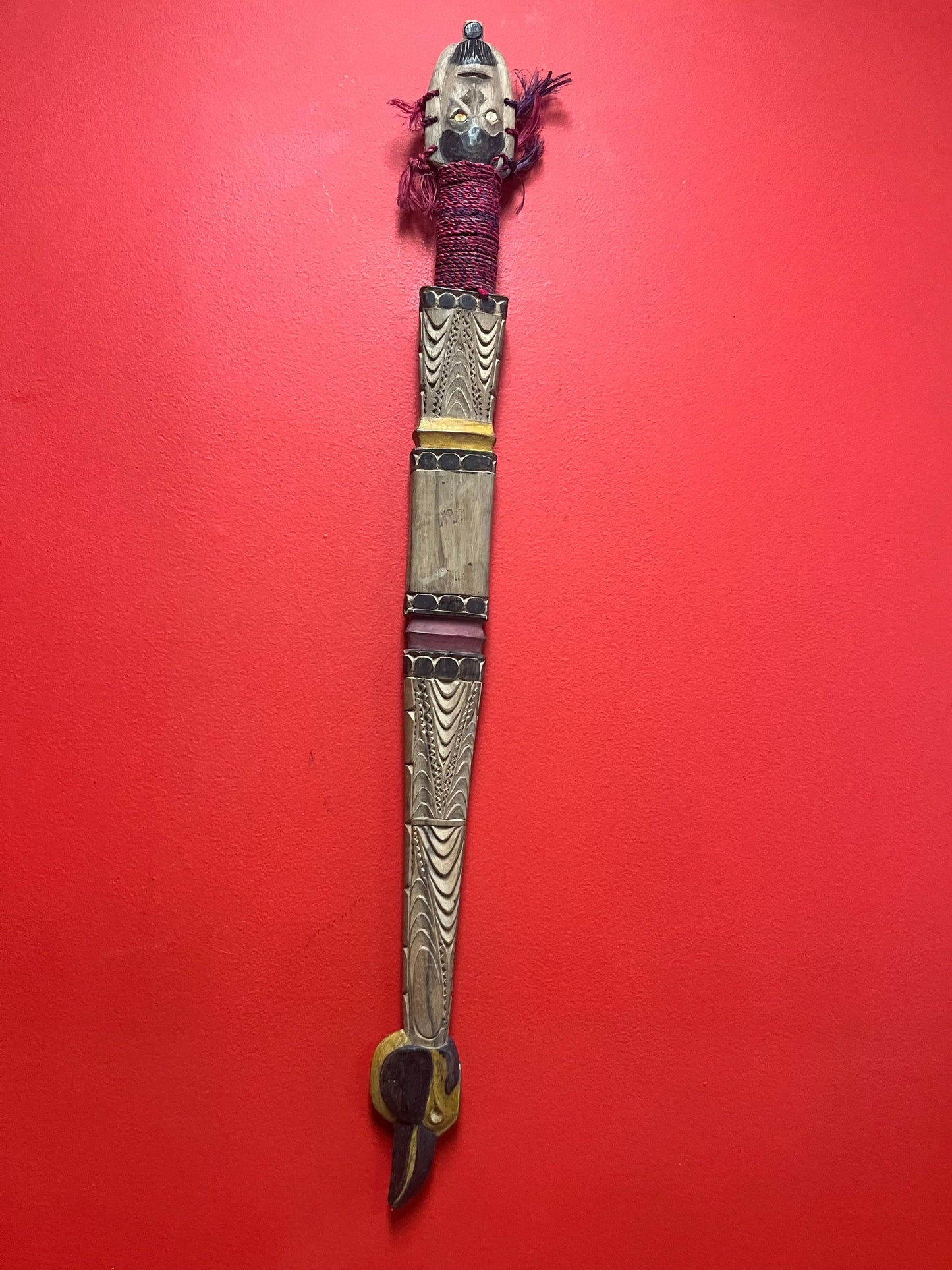 Beautiful antique oceanic tribal wall hanging- great condition for age and 32 x 3 wide  superior piece of art  tribal beauty