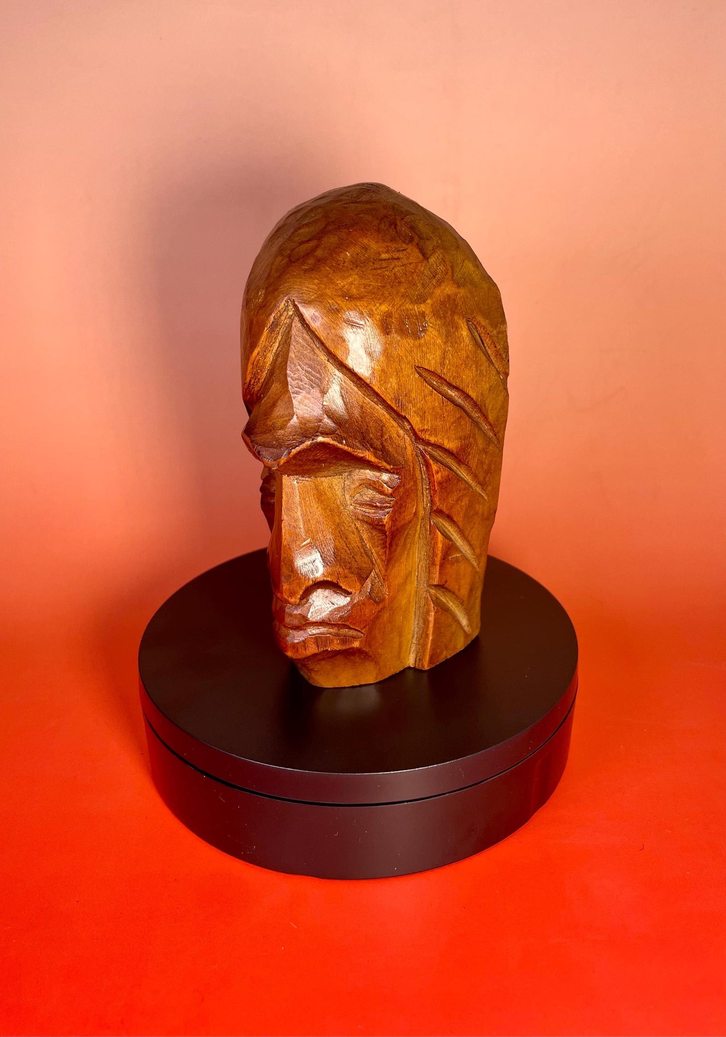 6 inch Signed Roger Guss carving