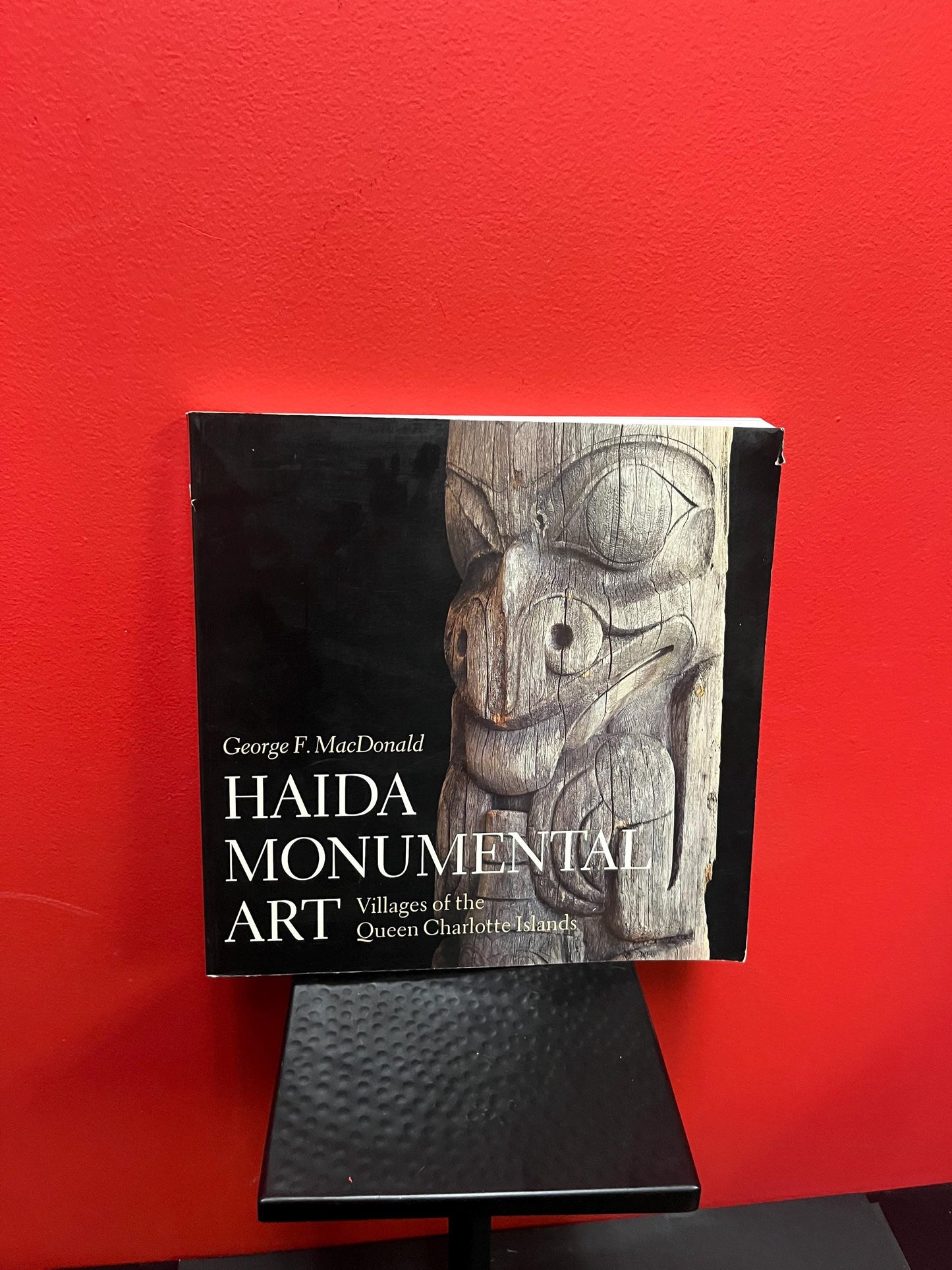 Beautiful huge Haida  monumental art book  indigenous first nations 218 pages pretty good condition