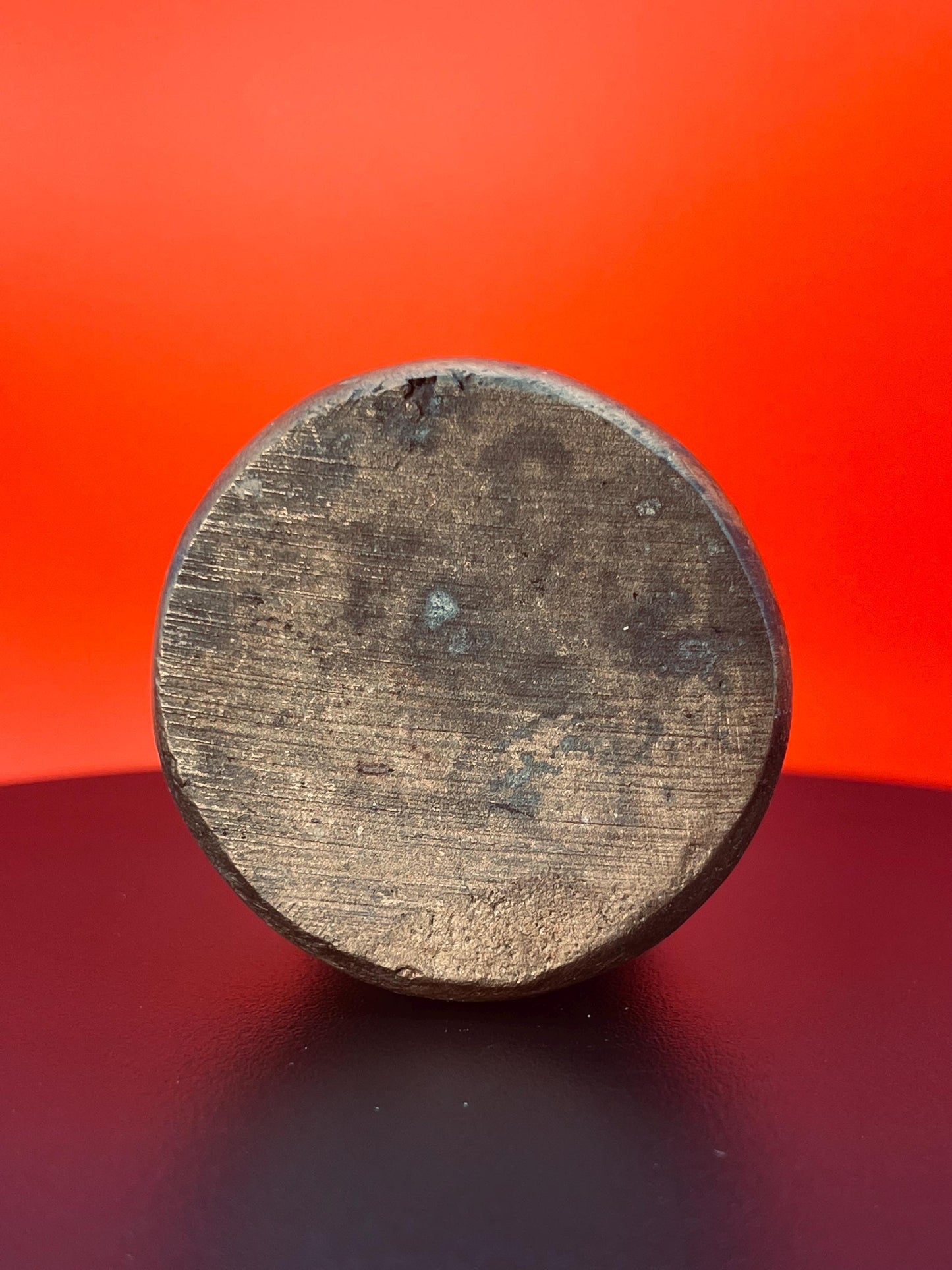 Beautifully crafted bronze Buddha statue, standing approximately 2.5 inches tall and weighing 137 grams