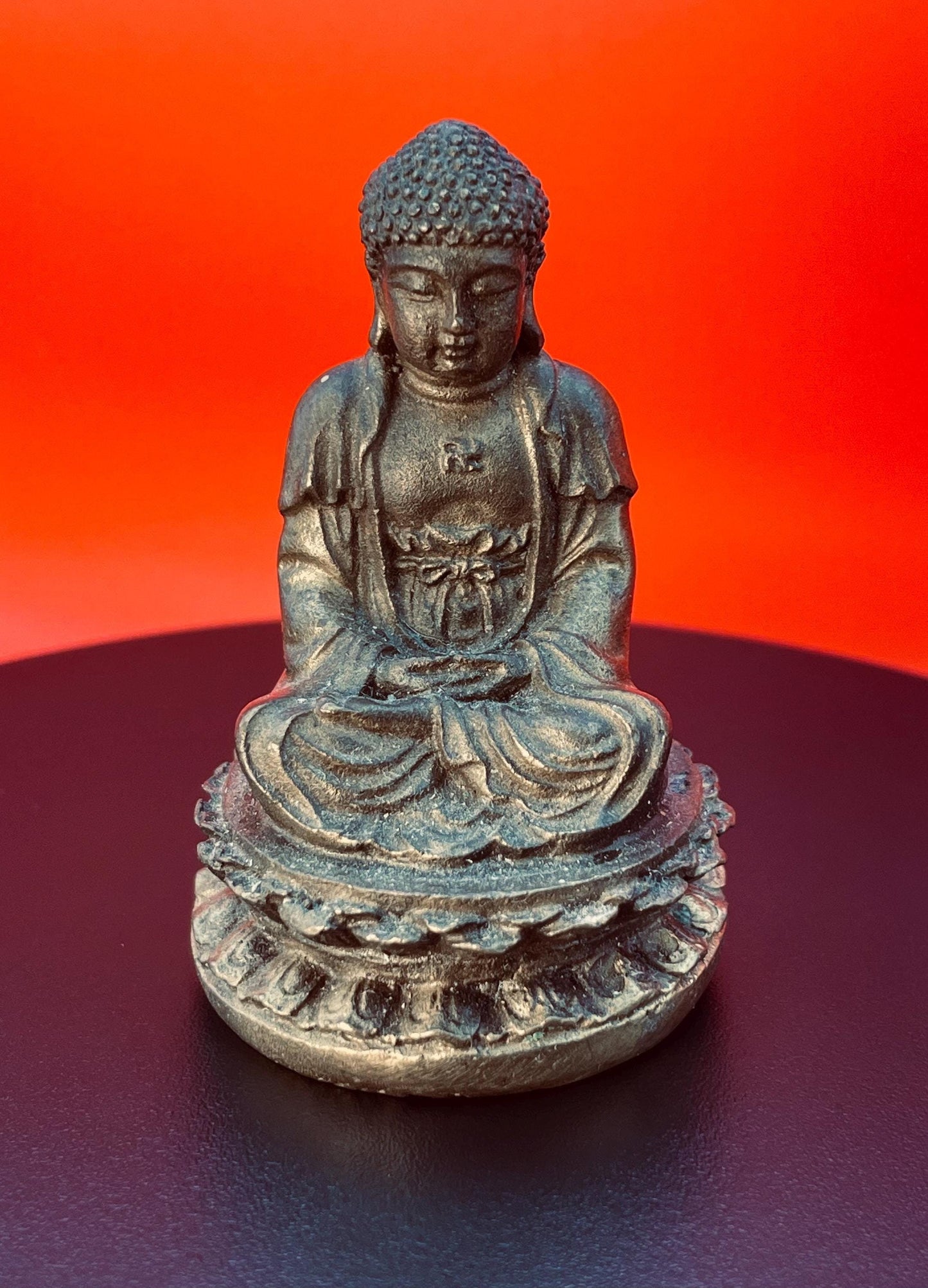 Beautifully crafted bronze Buddha statue, standing approximately 2.5 inches tall and weighing 137 grams
