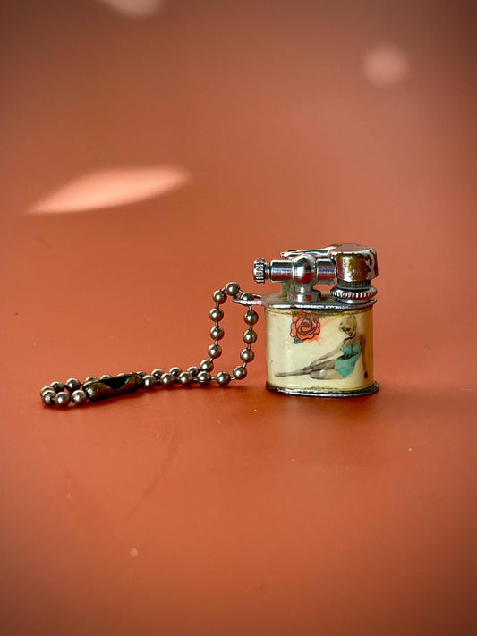 1950s Tiny Pinup Lighter  Needs Flint, Wick & Fuel, Working Parts