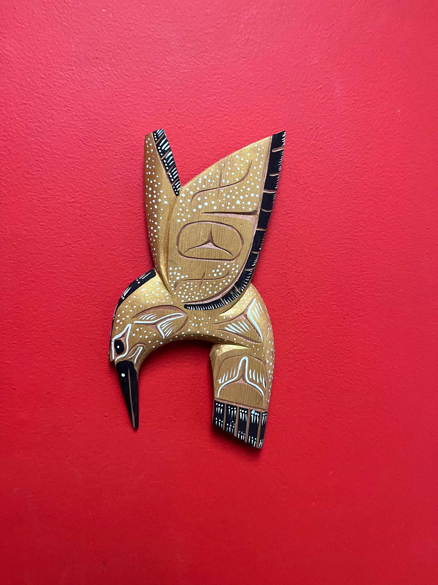 Beautiful 11 x 6 wide well painted signed in indigenous first nations, Pacific Northwest Coast Hummingbird plaque  ready to hang