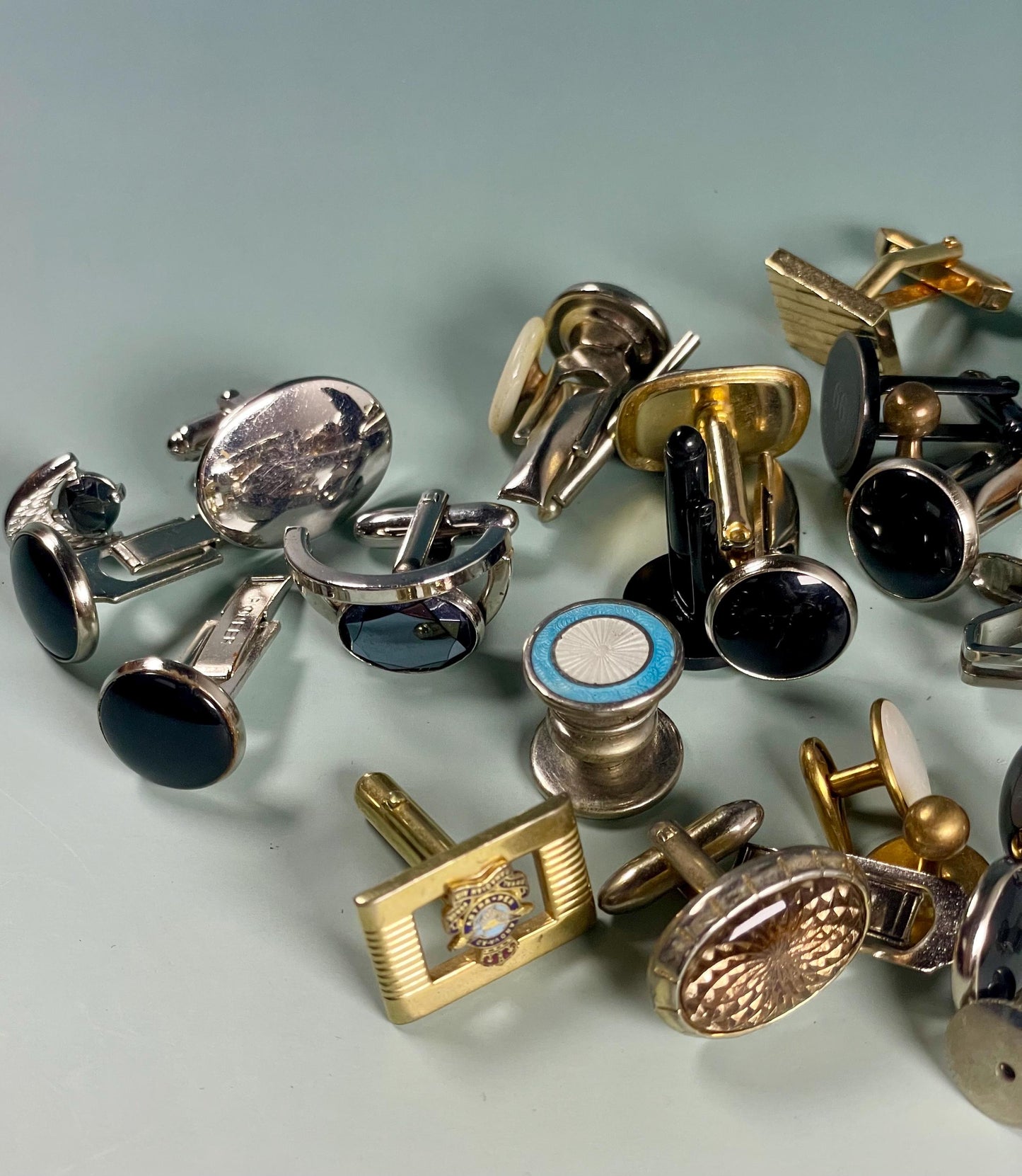Lot of Cufflinks/Shirt Studs