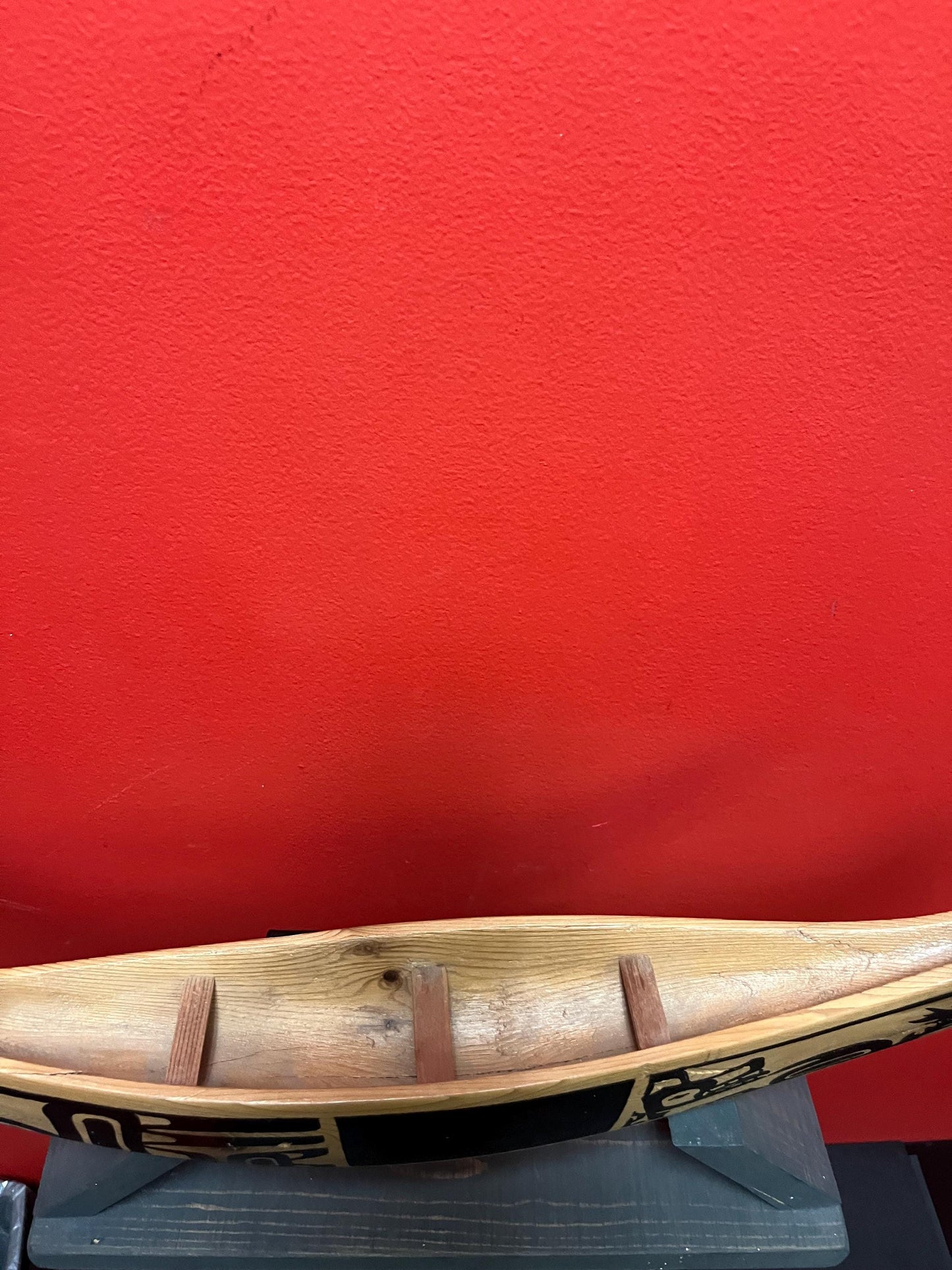 Amazing indigenous first Nations Pacific Northwest coast 21 x 3 x 2 1/2 cedar painted canoe on fitted stand  great value  Native canoe