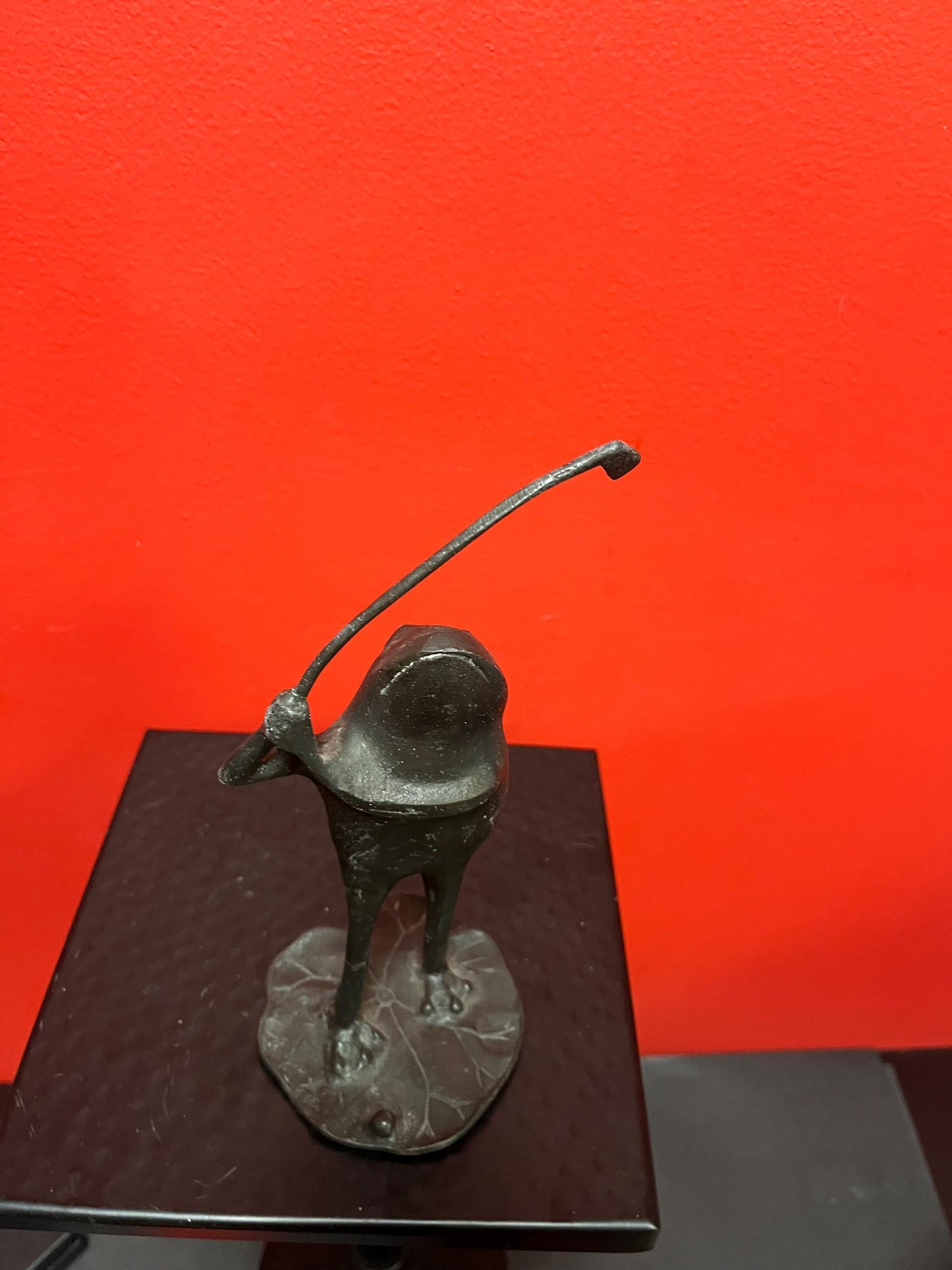 Lovely 8 inch tall bronze frog golfing statue  great patina  wonderful gift