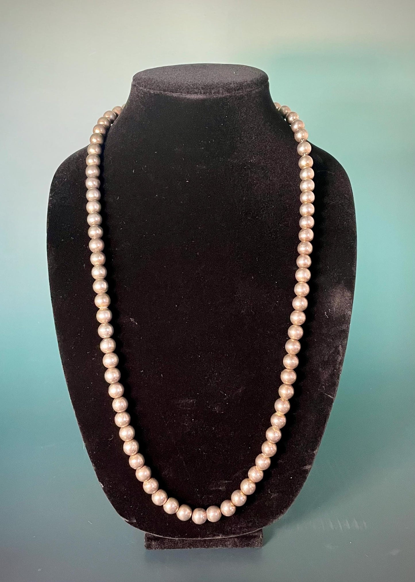 Classic 30 Metallic Bead Necklace
