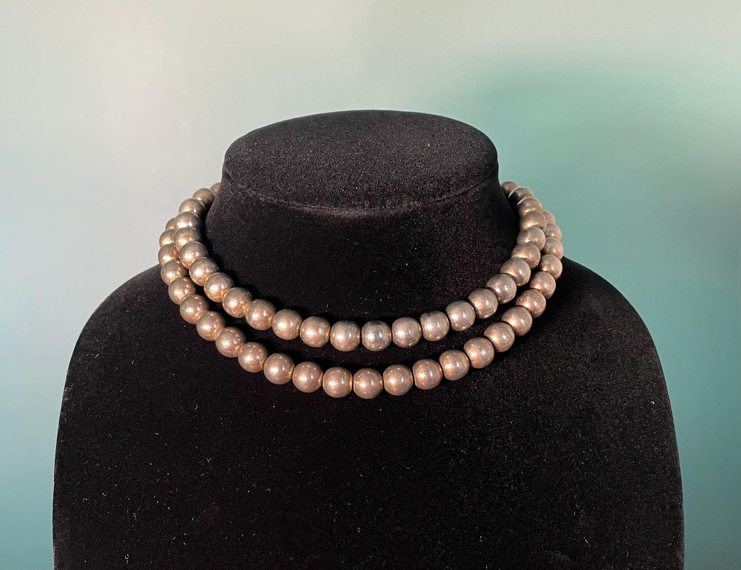 Classic 30 Metallic Bead Necklace
