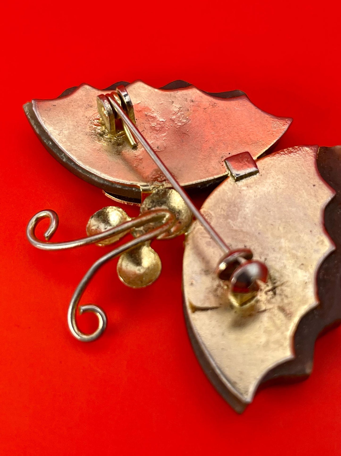 Stunning Jade and gold Butterfly Brooch