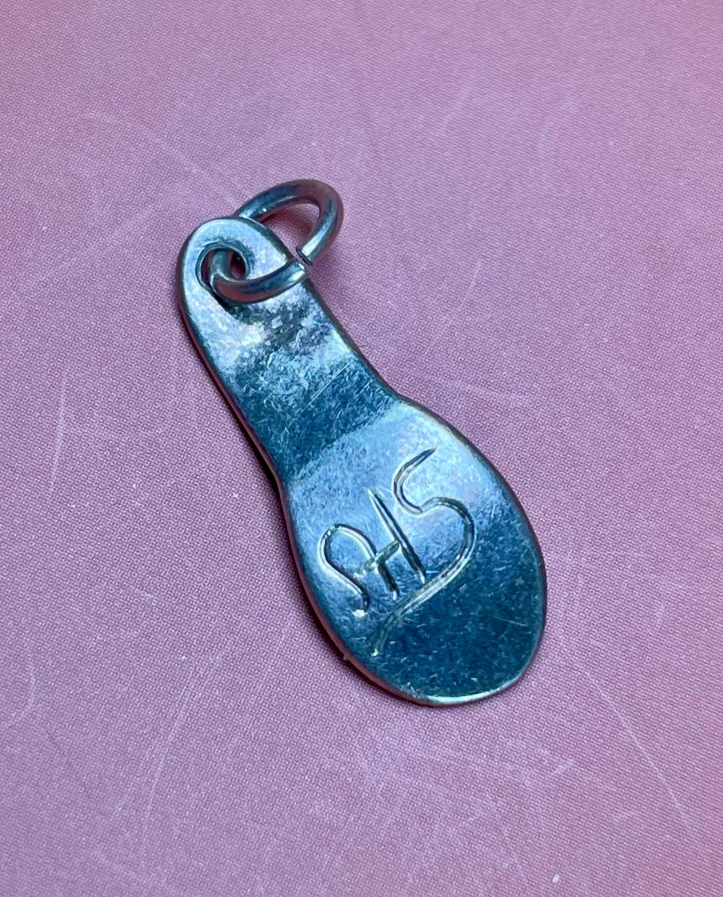 Beautiful indigenous first nations Pacific northwest coast signed beaver pendant