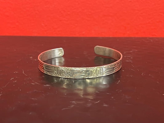 Stunning  2 1/2 inch wide indigenous first nations northwest coast Sterling Silver Eagle bracelet  amazing detail
