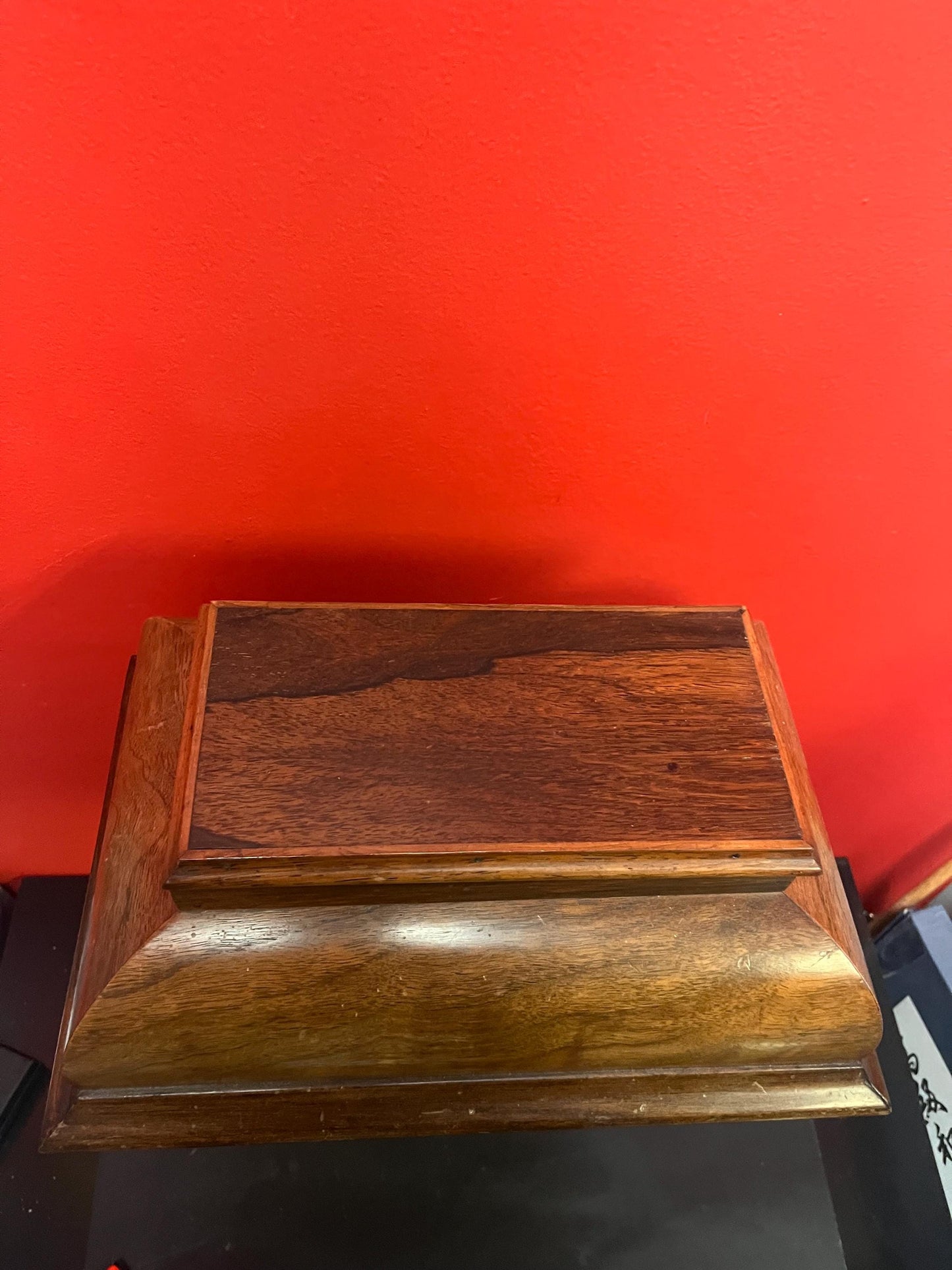Stunning antique walnut jewellery box  15 x 10 x 7 wide  luxuriously lined and in perfect condition and ready to gift or use