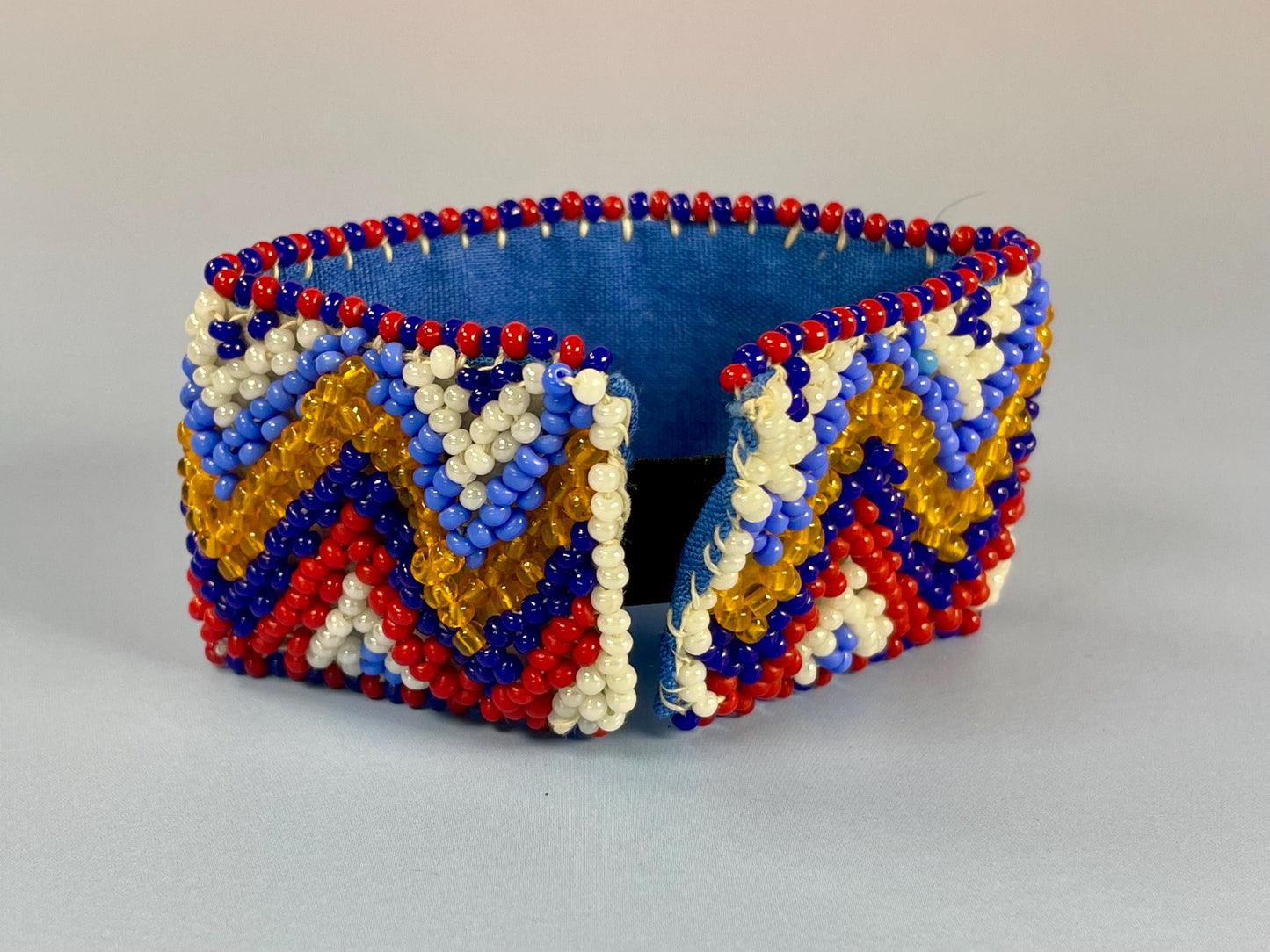 Cute stretchy Native First Nations Childs beaded bracelet  great gift