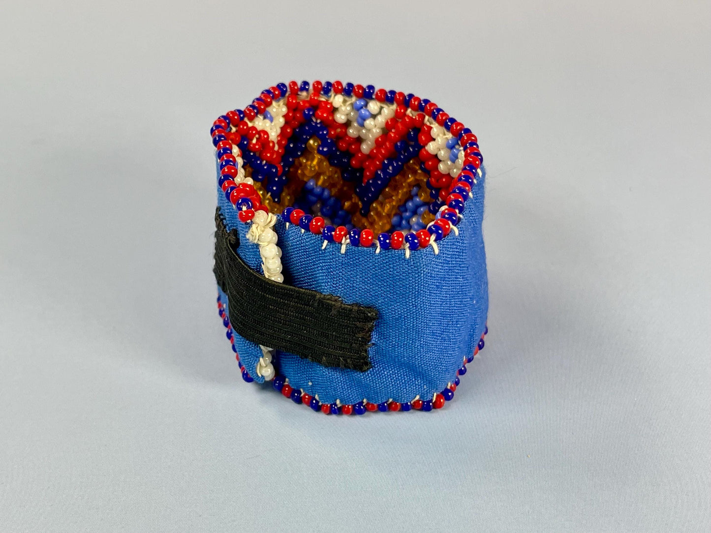 Cute stretchy Native First Nations Childs beaded bracelet  great gift