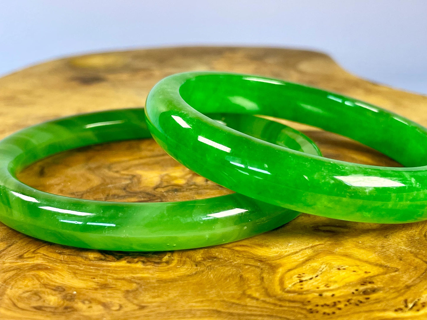 Lovely set of two Peking glass bangles  Chinese beauties  wow
