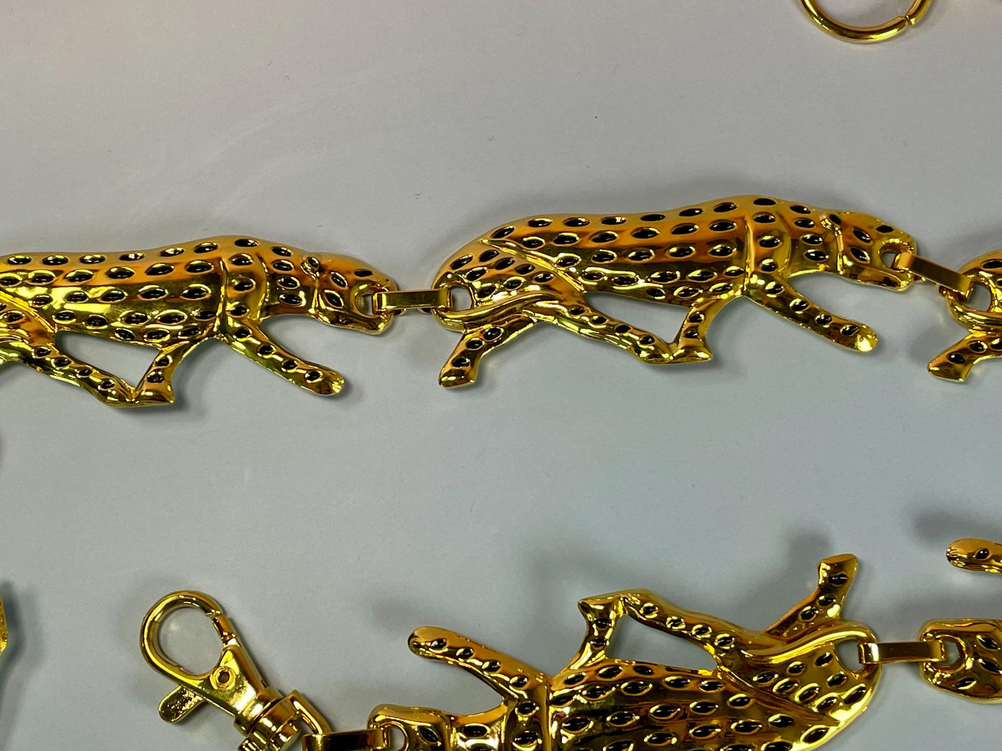 Gold-tone adjustable Metal Leopard Belt