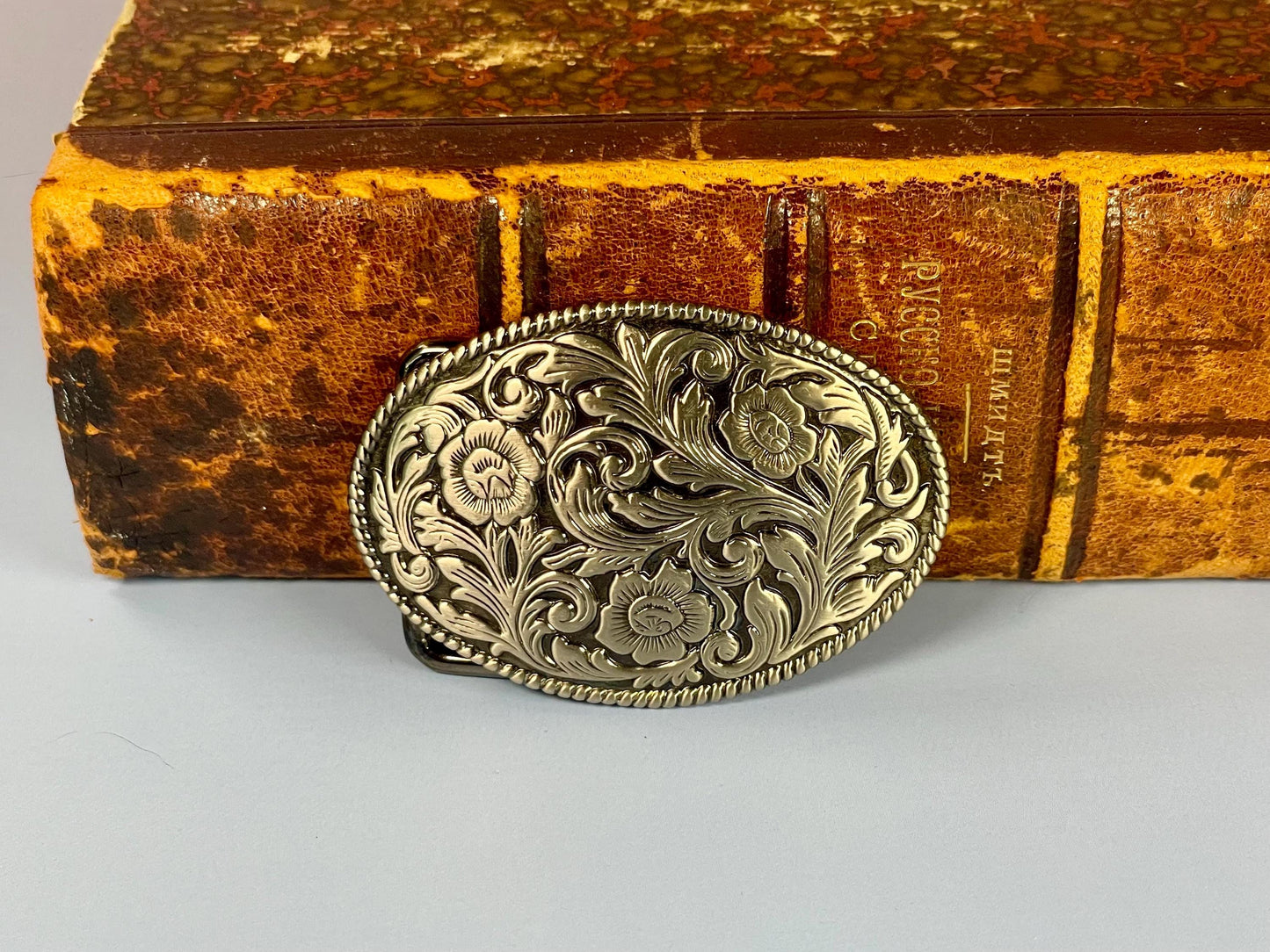 Cool 2.5 inch wide belt buckle with flower design great price and great gift