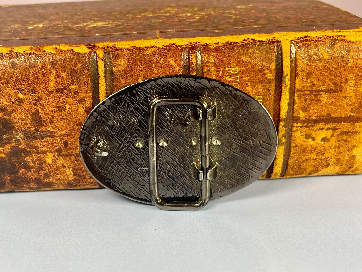 Cool 2.5 inch wide belt buckle with flower design great price and great gift