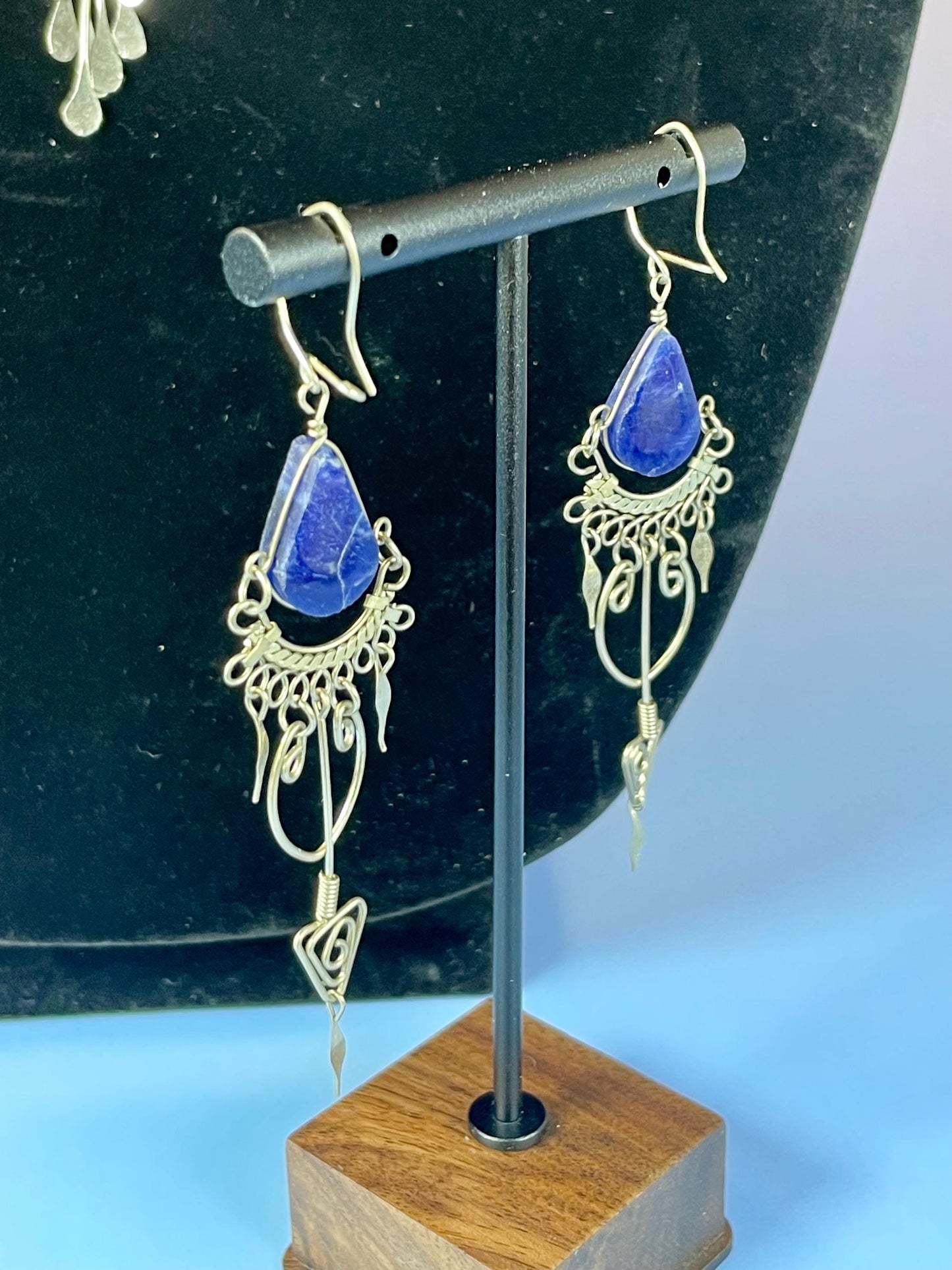 Gorgeous Blue Gemstone and Silver Necklace and Earring set