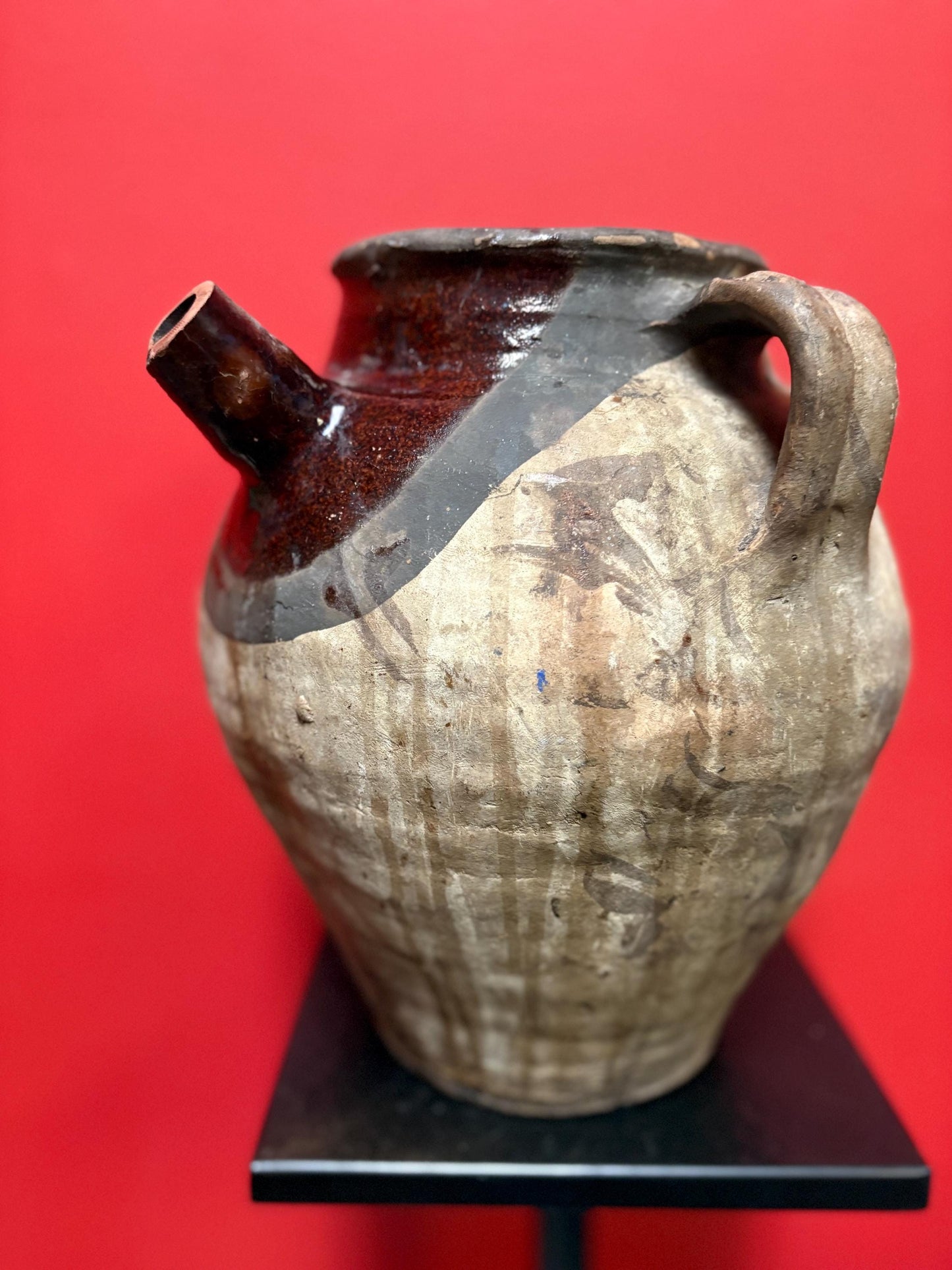 Approximately pre-10 century South American earthenware pot  some damage  see photos - museum quality  10 inches tall - simplistic beauty