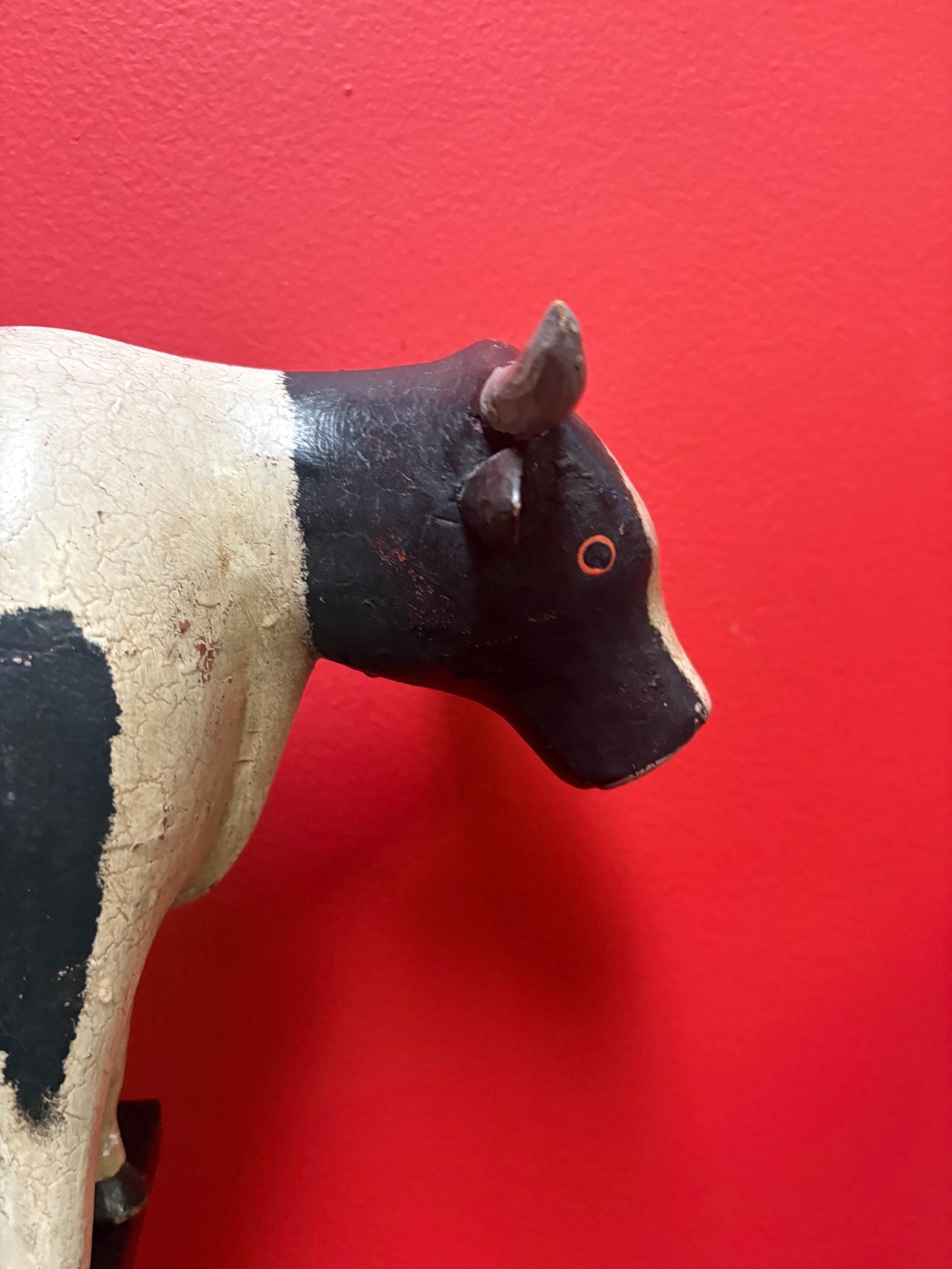 Absolutely fabulous folk art wooden cow great detail and beautiful patina older piece and great gift - 13 x 8 high