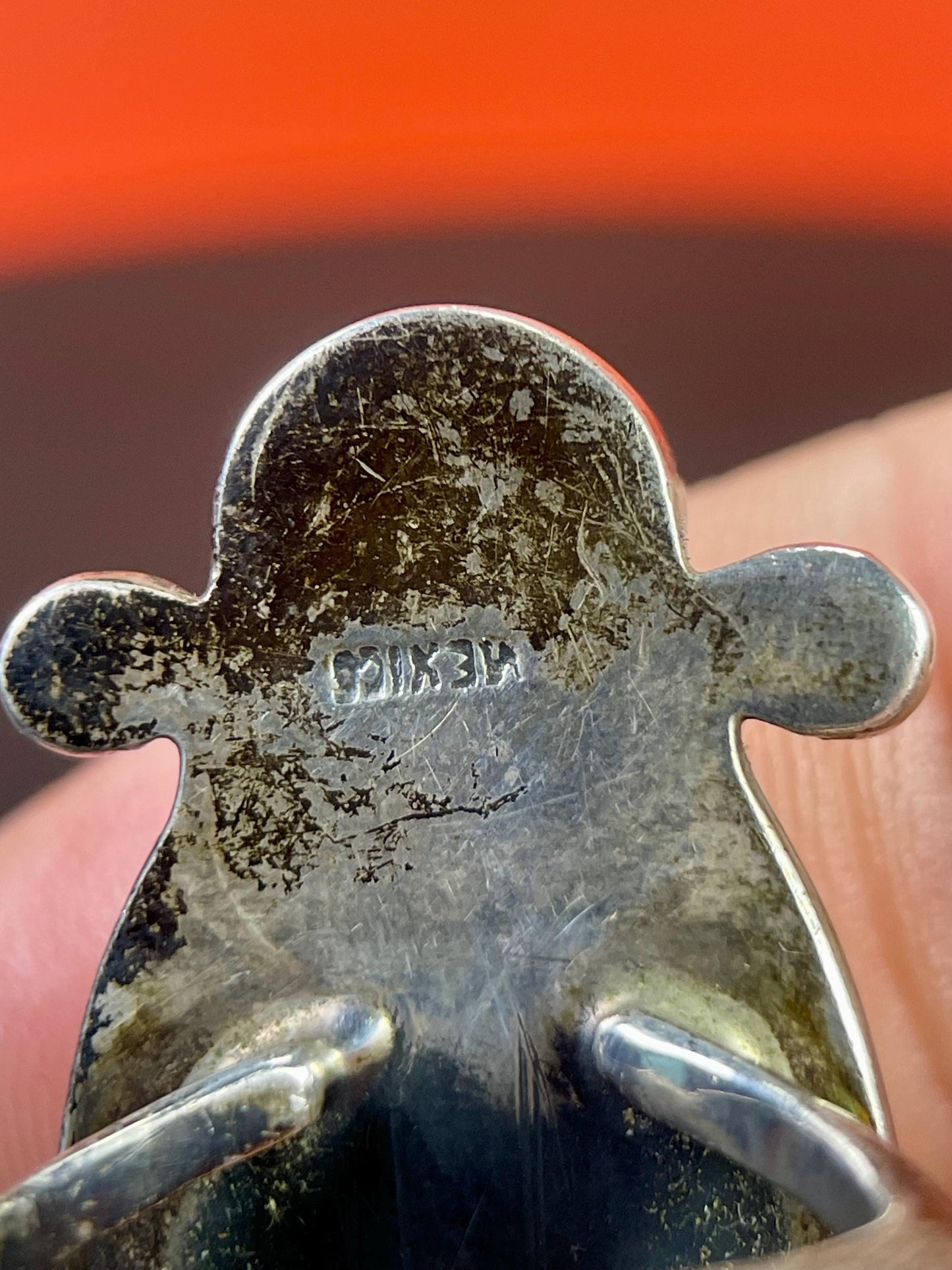 Beautiful sterling silver and gemstone ring   size 5.5  shiny and beautiful  amazing value