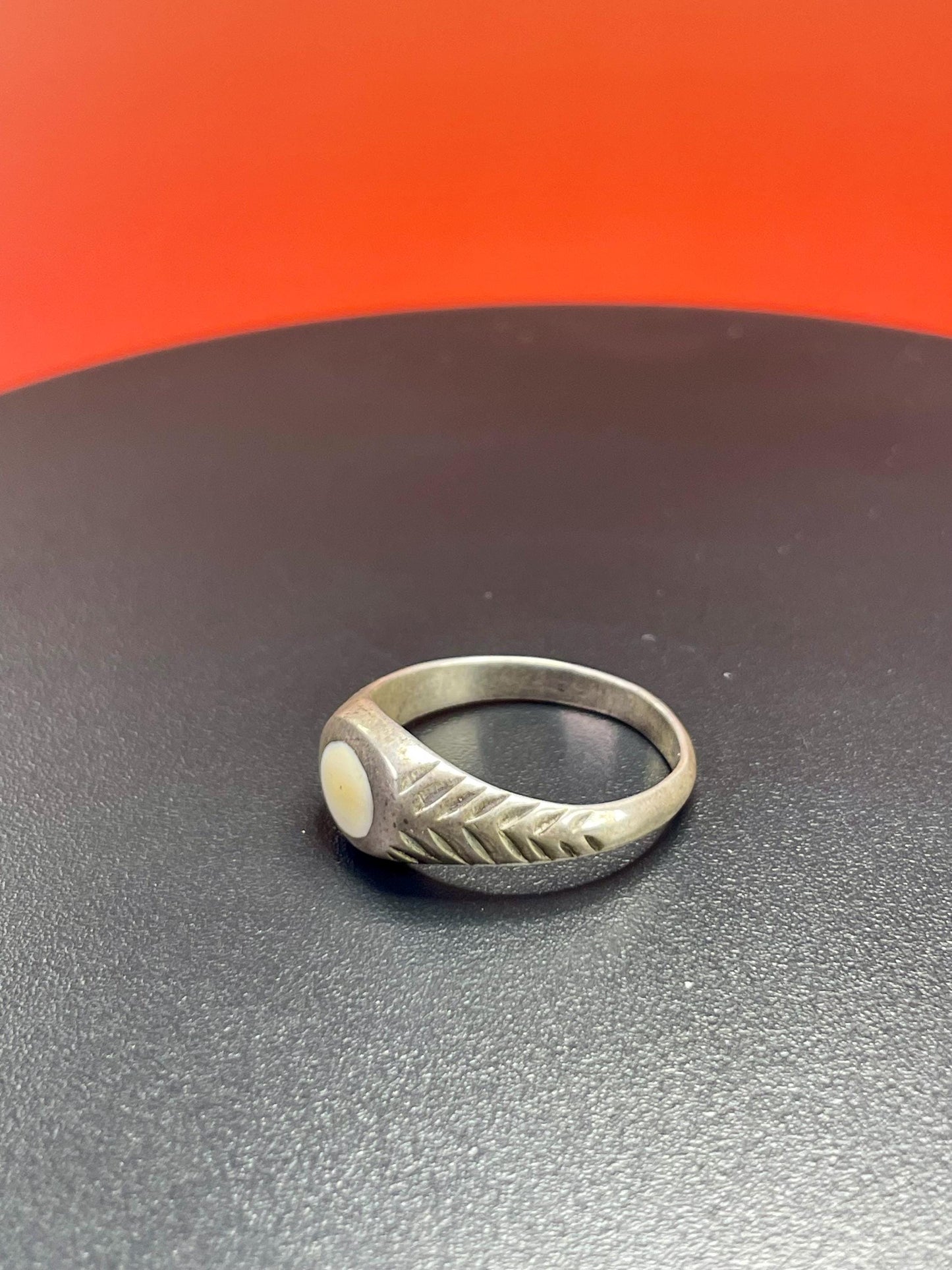 Beautiful silver and gemstone ring   size 9  unworked, amazing value