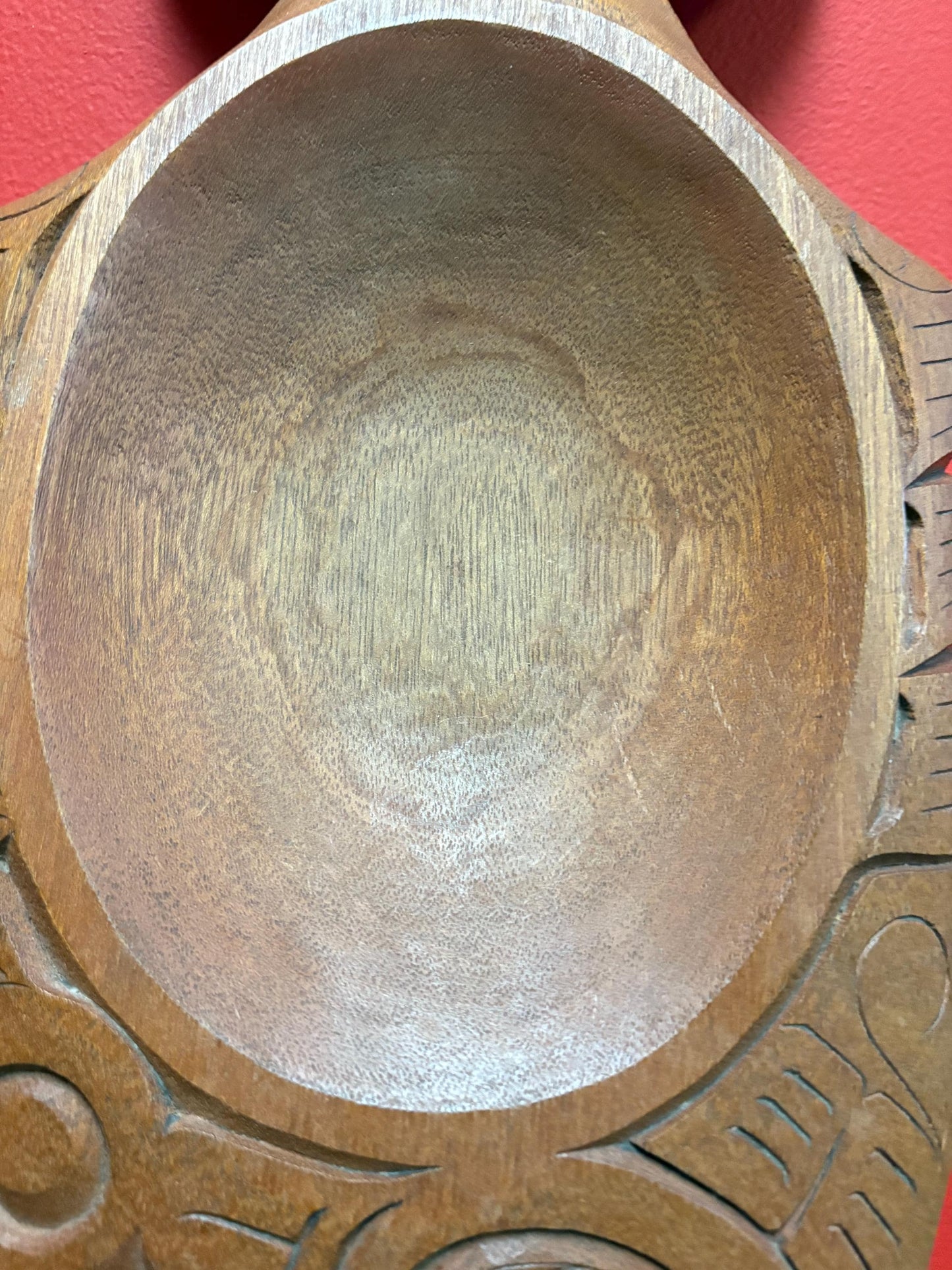 Stunning Canadian indigenous First Nations north west coast  17 x 9 inch  wood feast  bowl in shape of a salmon  - Norman Bob
