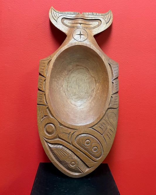 Stunning Canadian indigenous First Nations north west coast  17 x 9 inch  wood feast  bowl in shape of a salmon  - Norman Bob