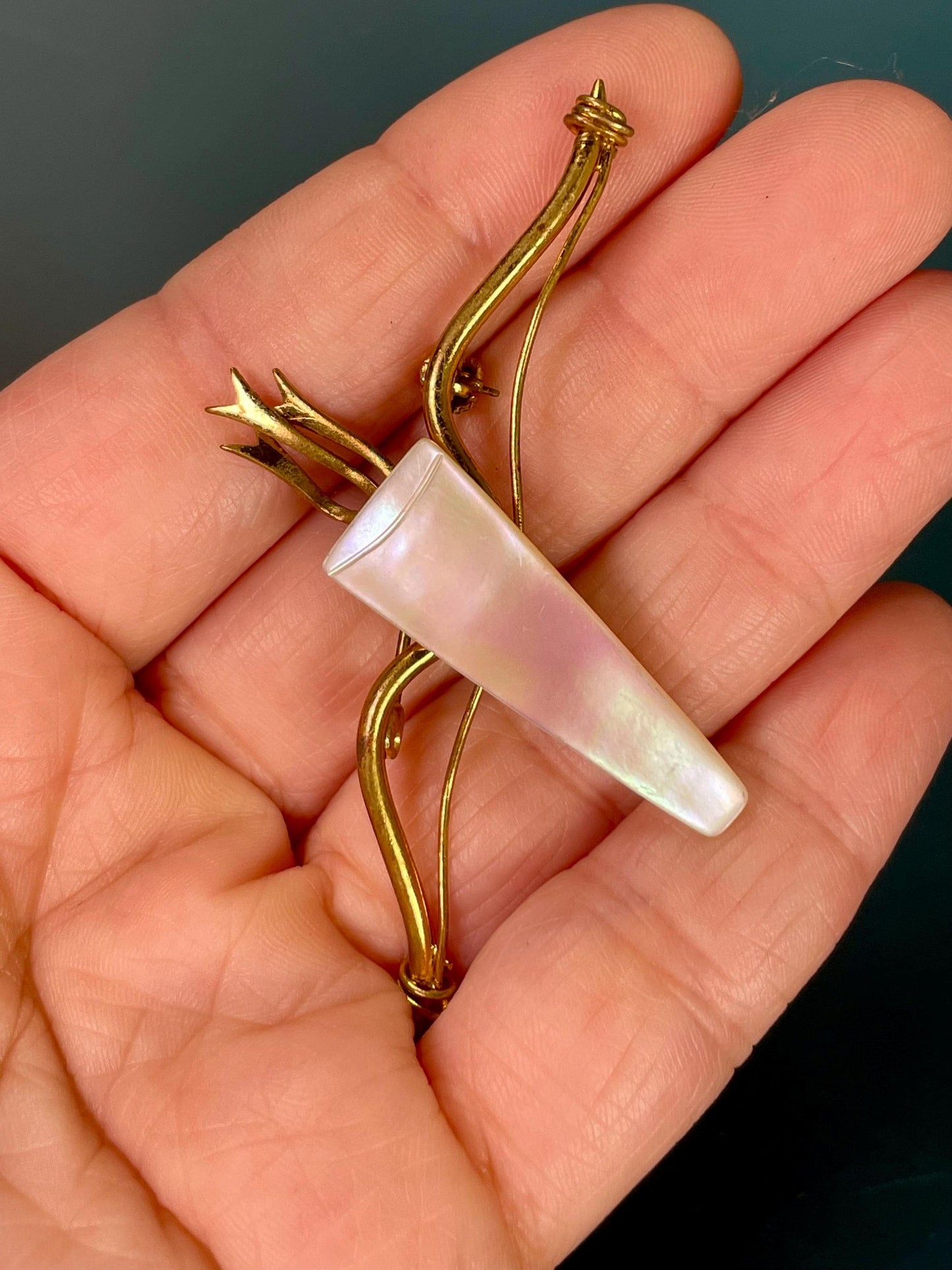 2.75 inch Mother of Pearl Bow and Arrow Brooch