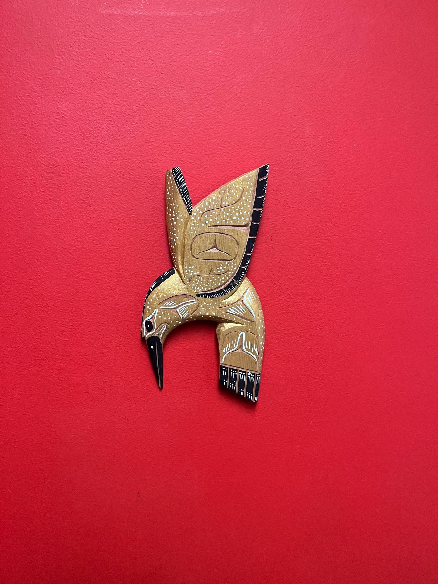 Beautiful 11 x 6 wide well painted signed in indigenous first nations, Pacific Northwest Coast Hummingbird plaque  ready to hang