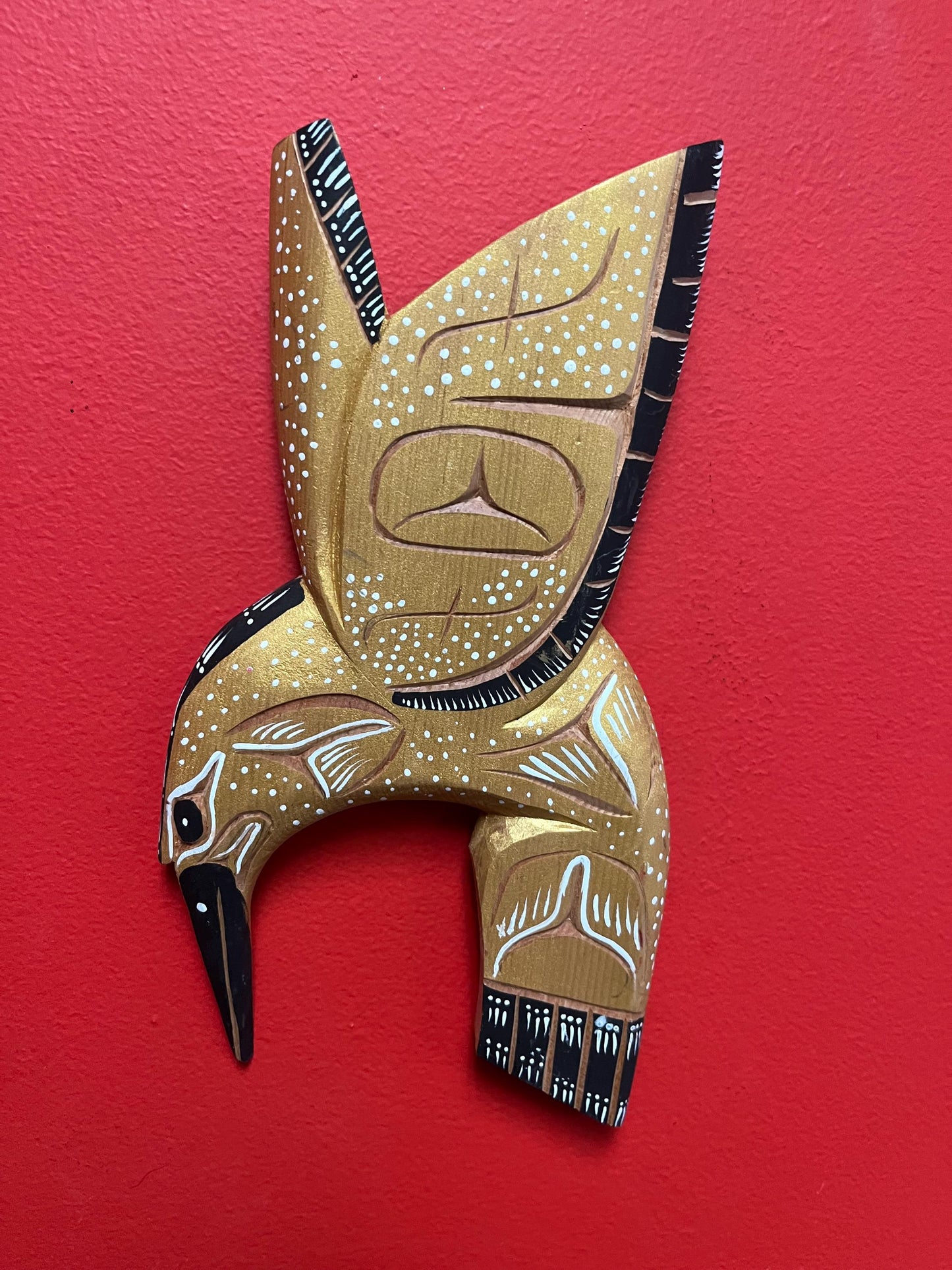 Beautiful 11 x 6 wide well painted signed in indigenous first nations, Pacific Northwest Coast Hummingbird plaque  ready to hang