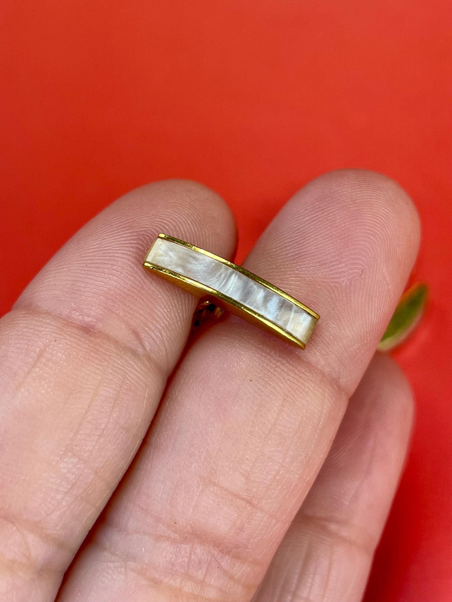 Beautiful Goldtone and pearlescent cufflinks  perfect gift -