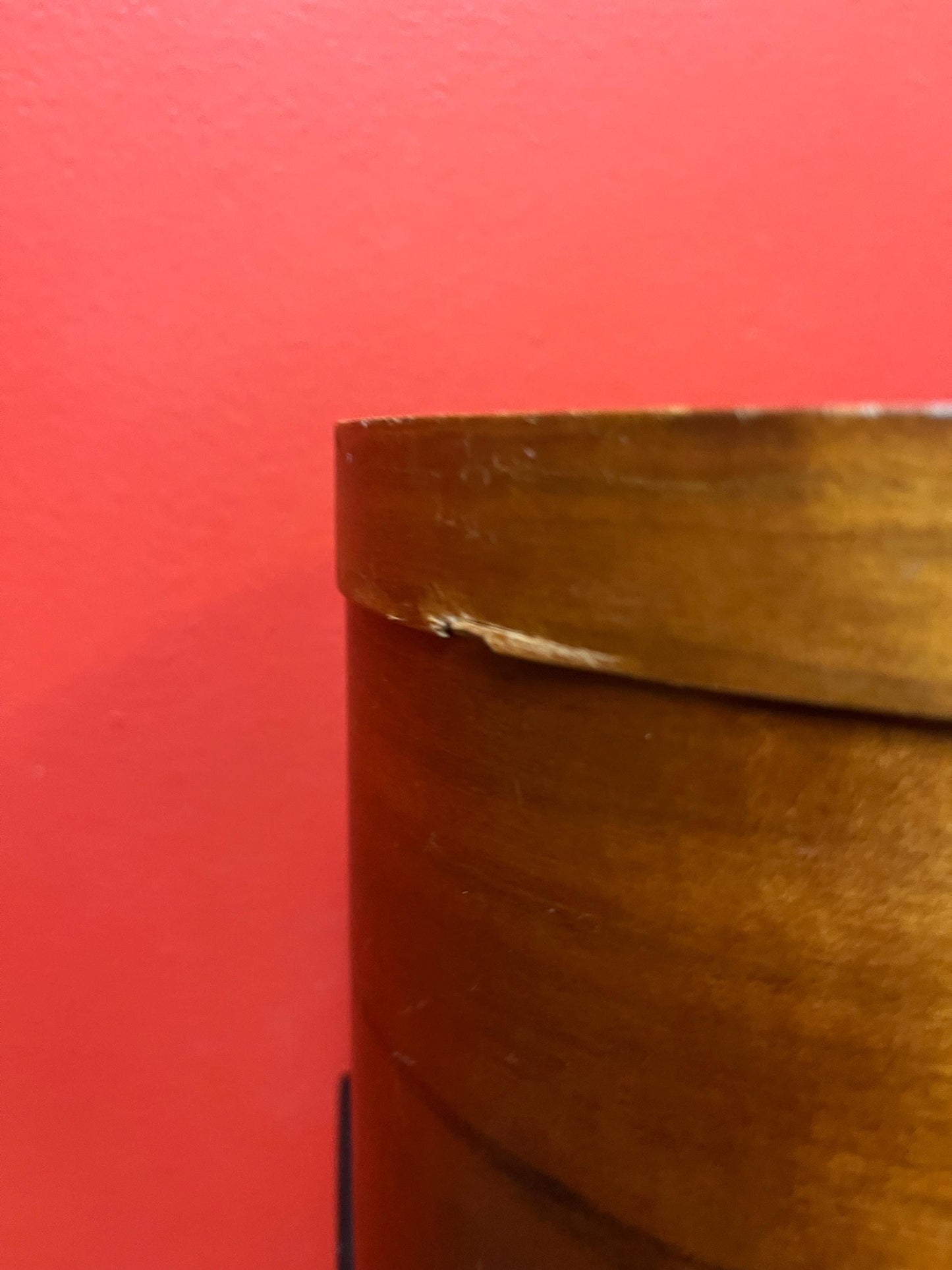 Beautiful 7 x 6 high mid-century modern shake of style teak tissue box  see photos  great value