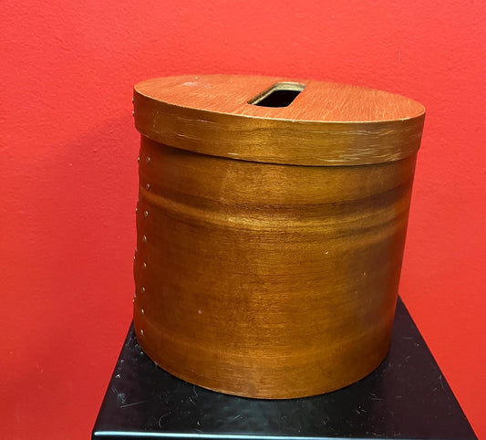 Beautiful 7 x 6 high mid-century modern shake of style teak tissue box  see photos  great value