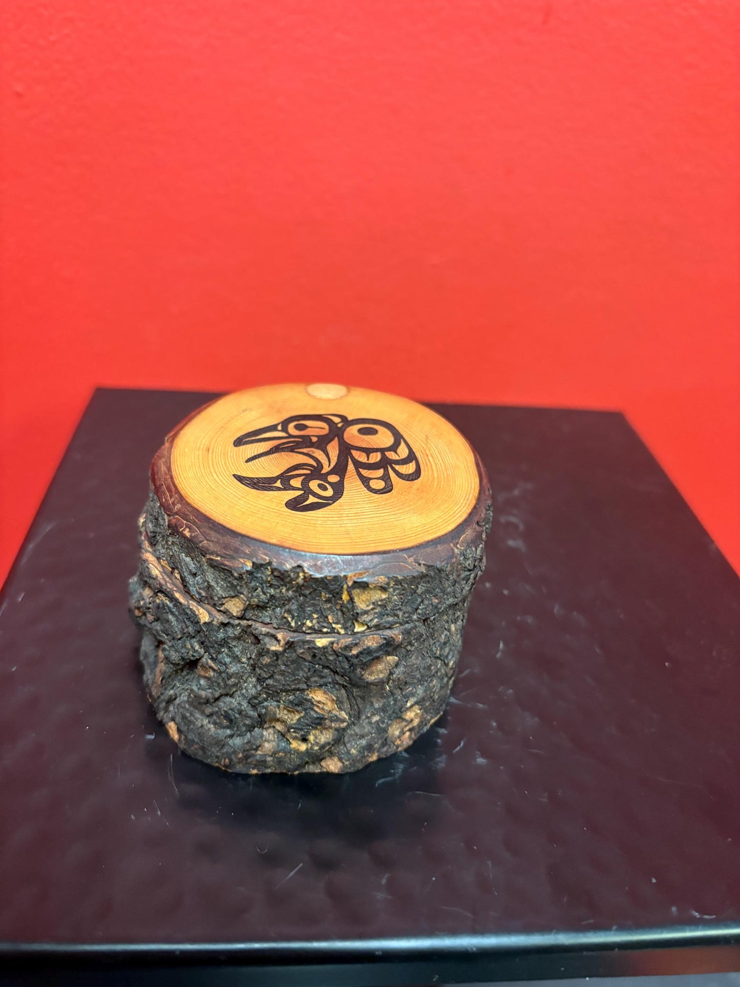 Indigenous Vancouver Island Live Edgewood Native box by Bill Helin  great condition and perfect gift