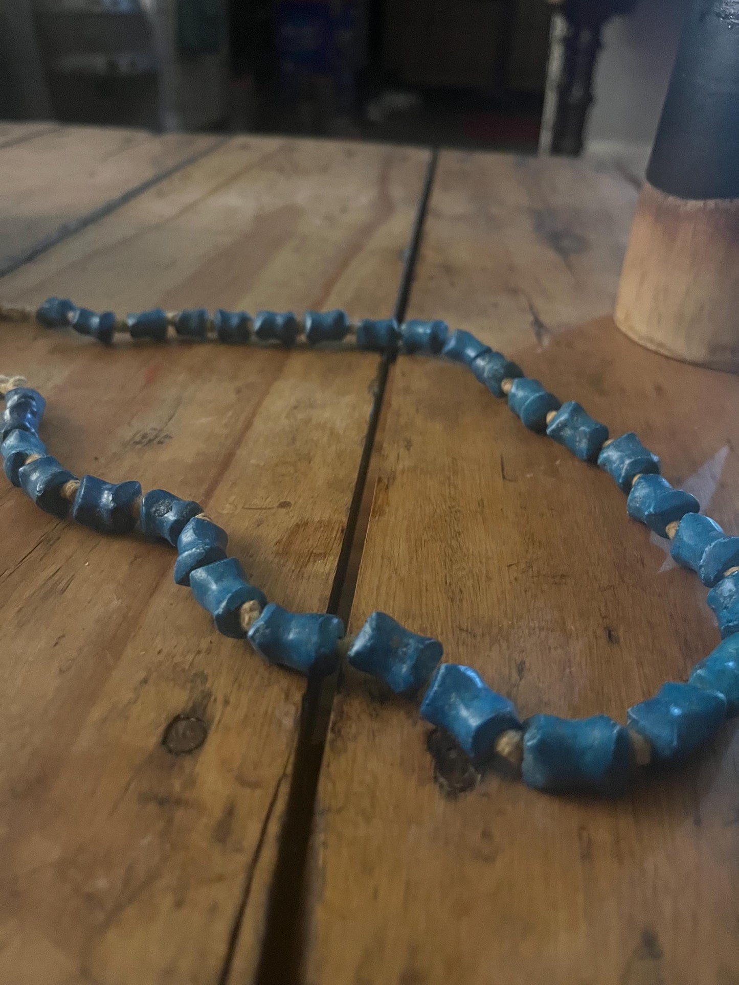 26 inch turquoise stone necklace  very cool look  great value