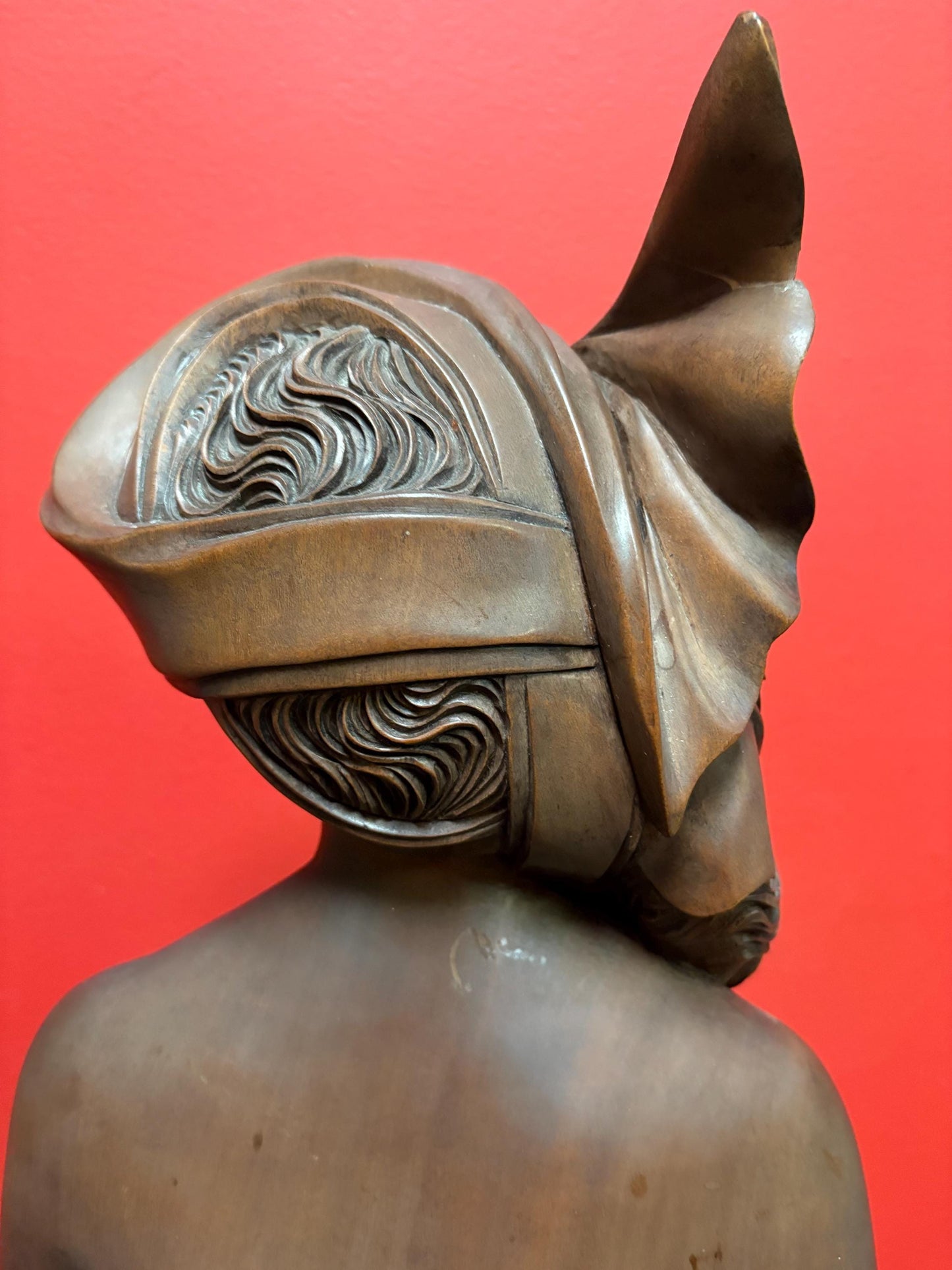 Beautiful heavy 12 inch tall signed wooden statue of a female Beaty    Indonesian old  perfect condition and detailed  signed - those eyes