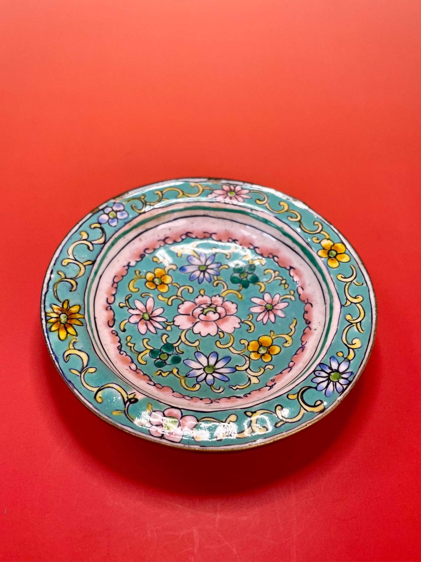 Chinese enamel Dish 1950s   3.5 inches