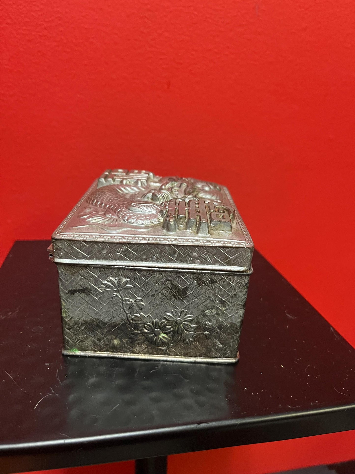 Very beautiful Japanese wood and metal dragon box  4 x 4 inches  great for Jewlery or cigarettes etc  perfect gift