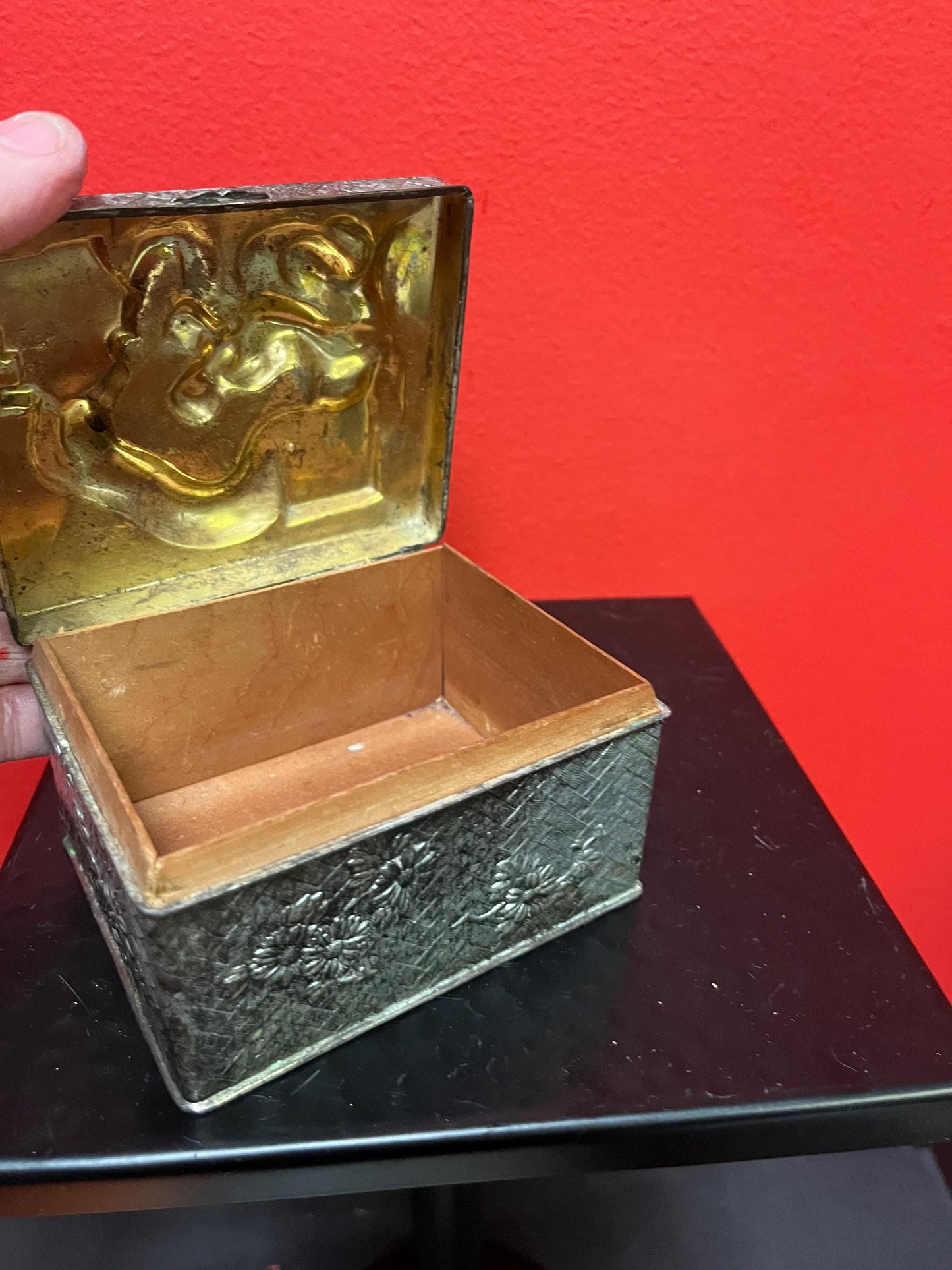 Very beautiful Japanese wood and metal dragon box  4 x 4 inches  great for Jewlery or cigarettes etc  perfect gift