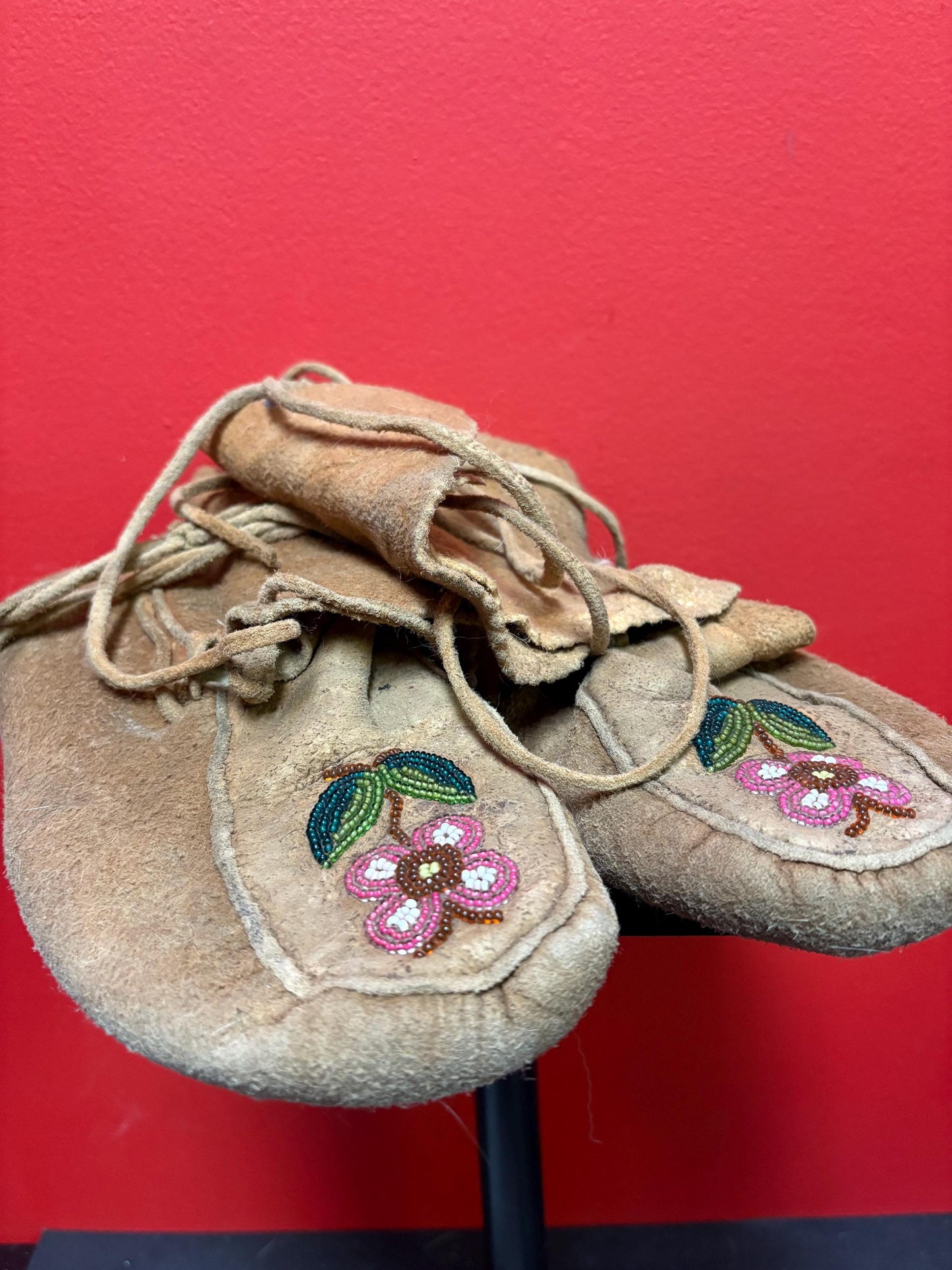 Beautiful antique indigenous, first nations, leather and beaded moccasin boots 7 x 10 long  as is  decorative only