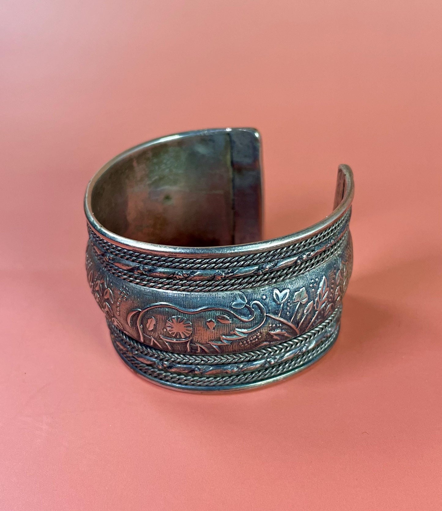 2.5 inch Detailed untested silver Large cuff bracelet