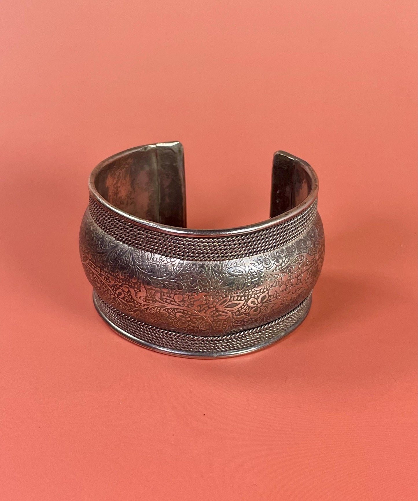 2.5 inch Detailed untested silver Large cuff bracelet