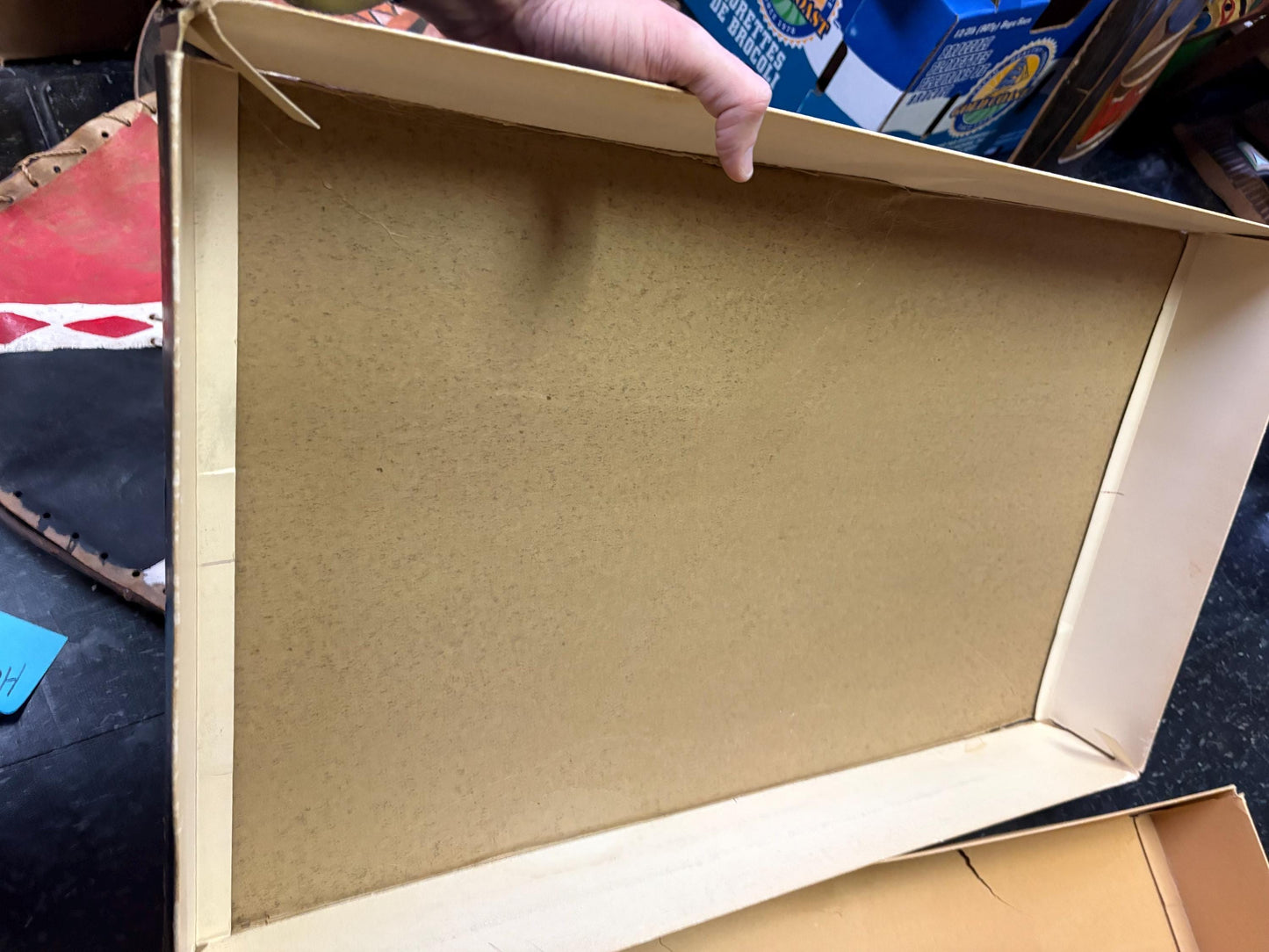 Wonderful 30 x 20 x 4“ deep  HudsonBay Company HBC wool  blanket box    not new condition  1 the best - HBC - so rare So weird