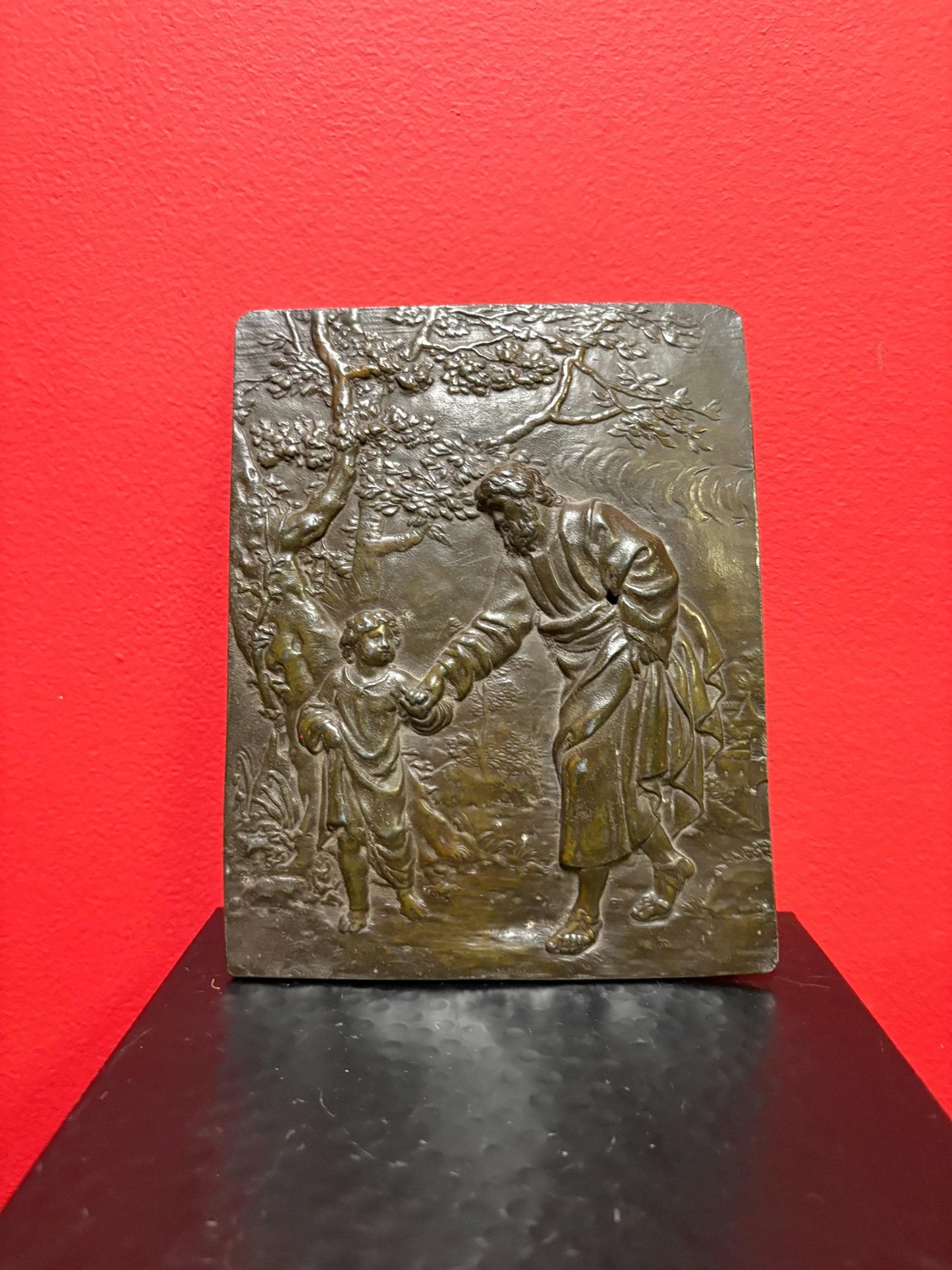 Beautiful 8 x 6 inch solid bronze religious plaque  great detail and great value