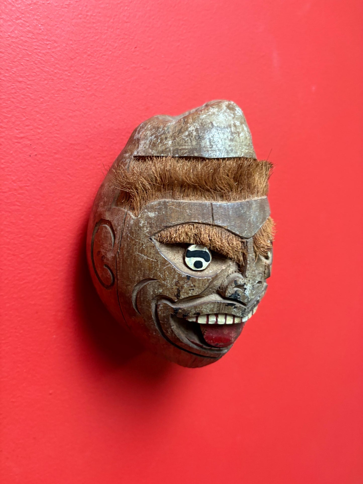 Very cool vintage Cambodian coconut mask  8 x 4.5“  so much character