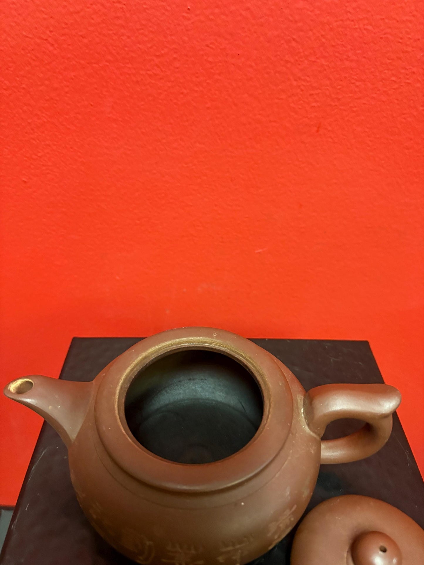 Purple clay yixing ware Chinese teapot  6 inches long  signed  great condition
