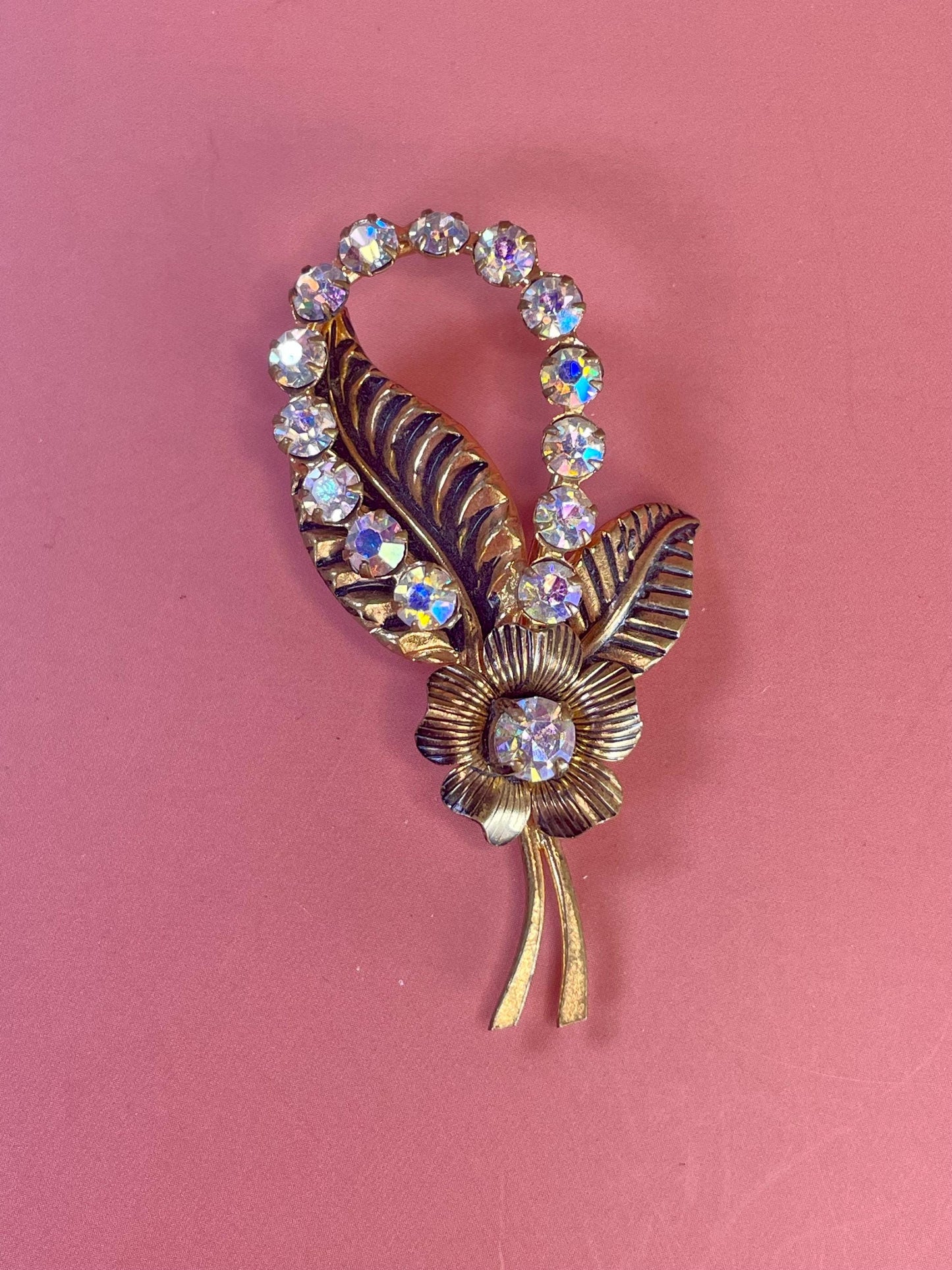 A  Beautiful 2.25 inch long Aurora Borealis rhinestone brooch