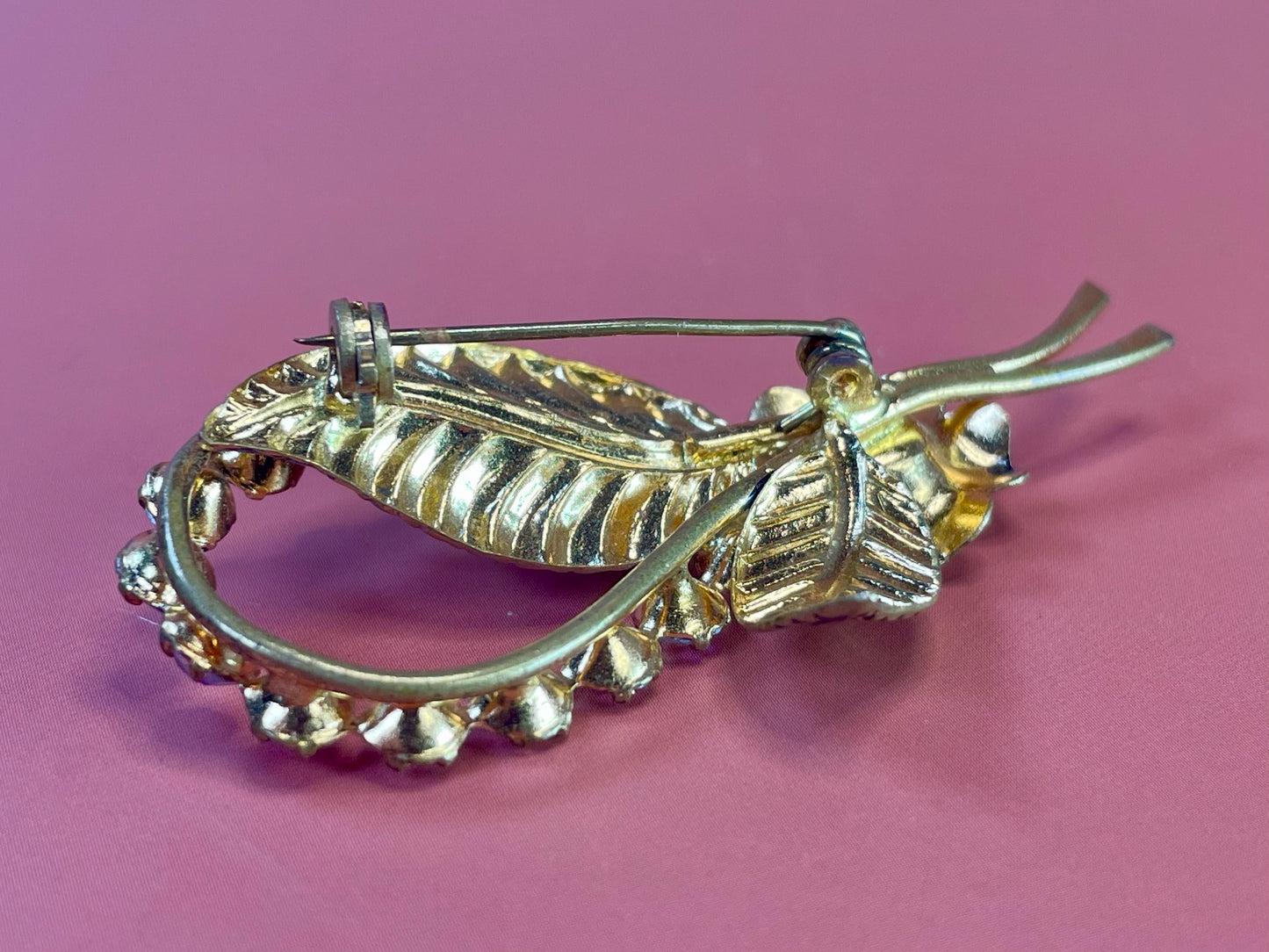 A  Beautiful 2.25 inch long Aurora Borealis rhinestone brooch